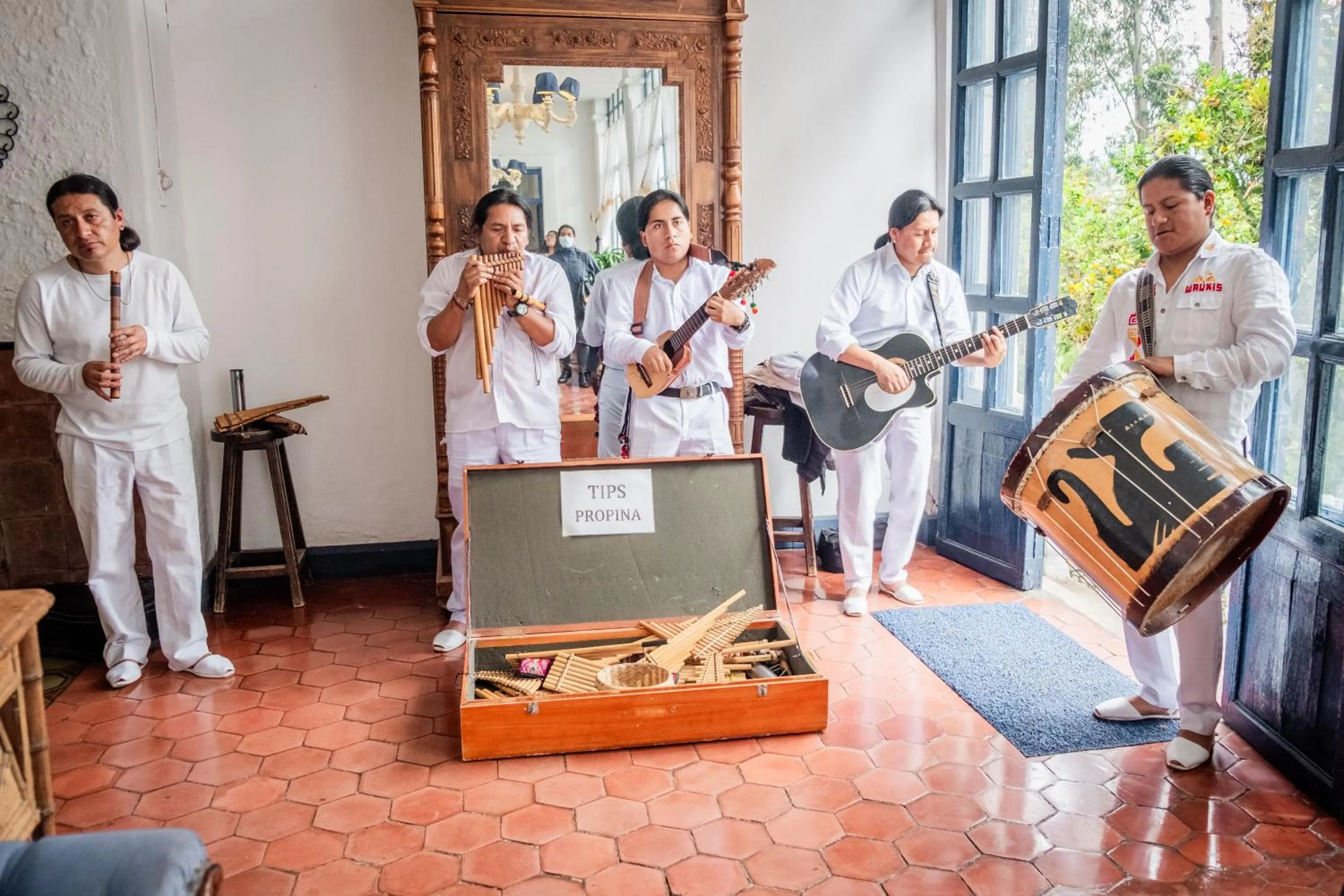 Staff in Hostería Hacienda Pinsaqui