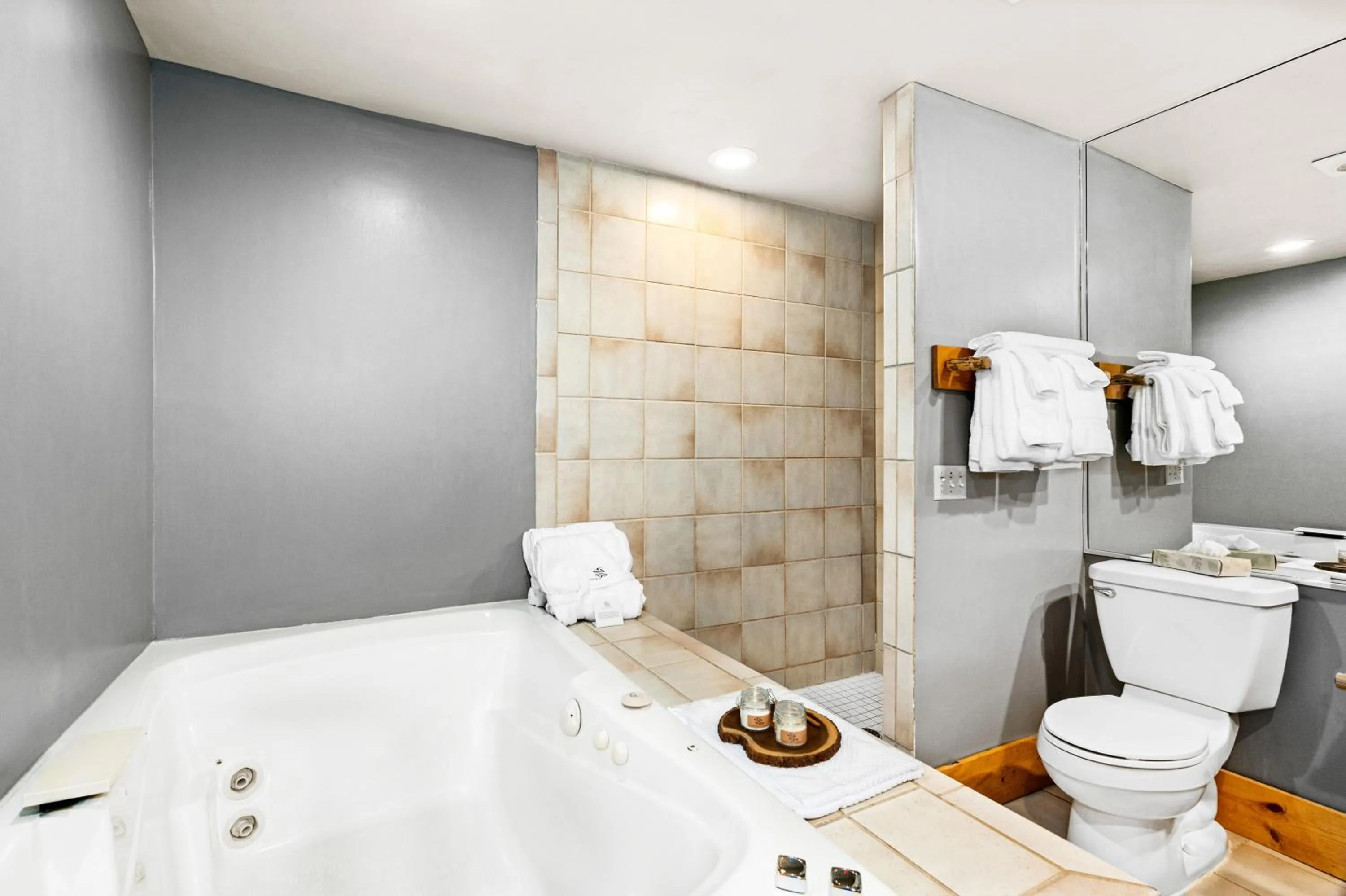 Shower in Superior Shores Resort