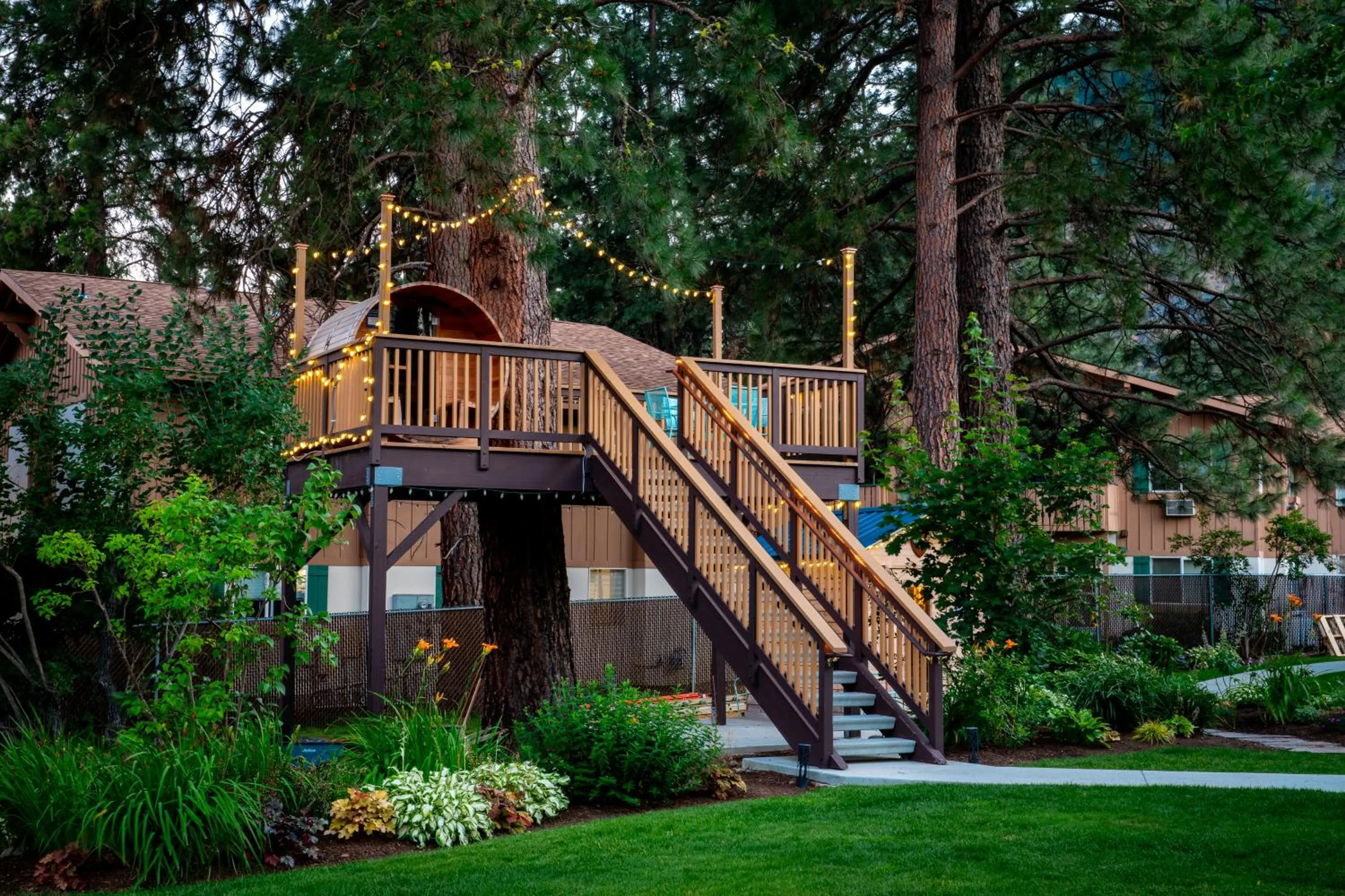 Garden in Blue Elk Inn