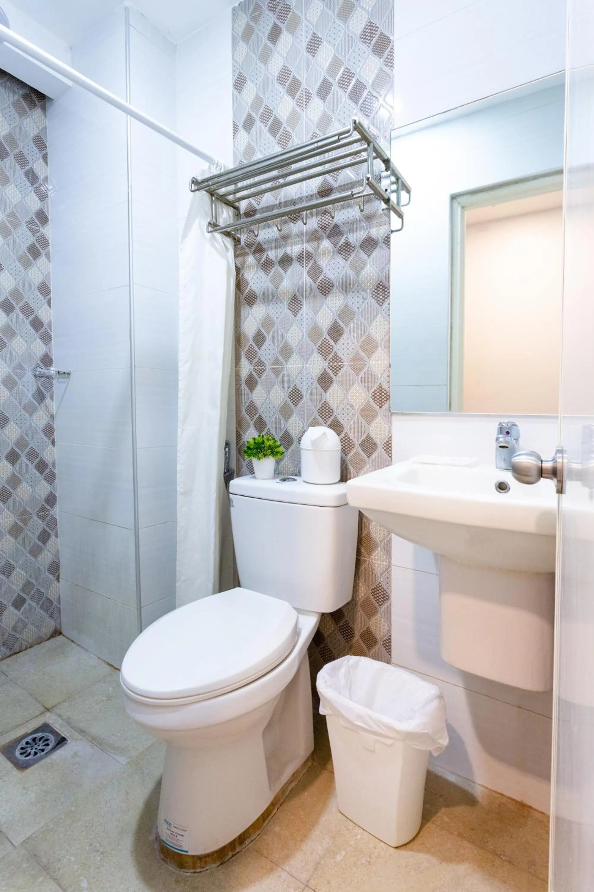 Shower in The Rooms by Alinace at Mango Hotel