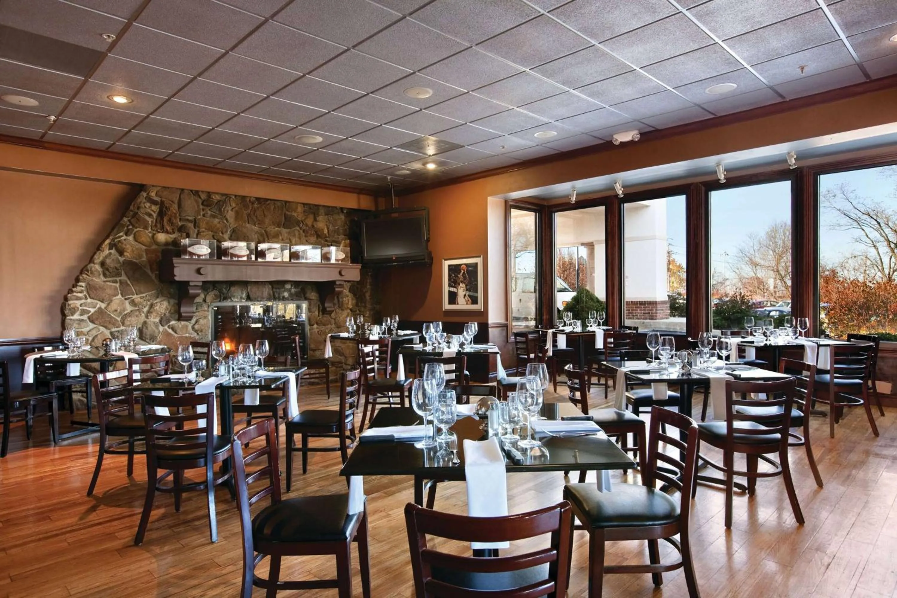 Restaurant/places to eat in Wyndham Independence