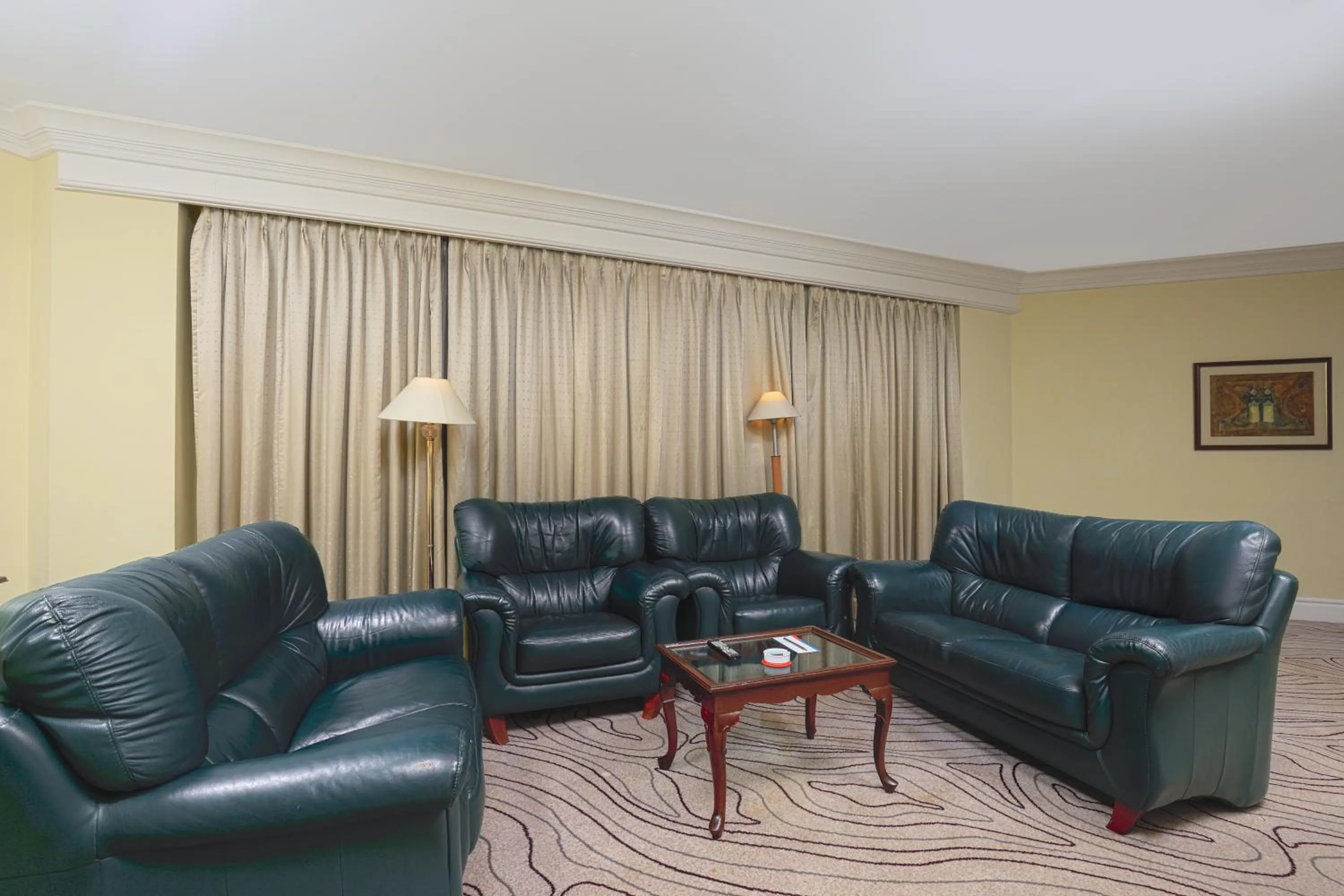 Living room in Le Royal Meridien Chennai