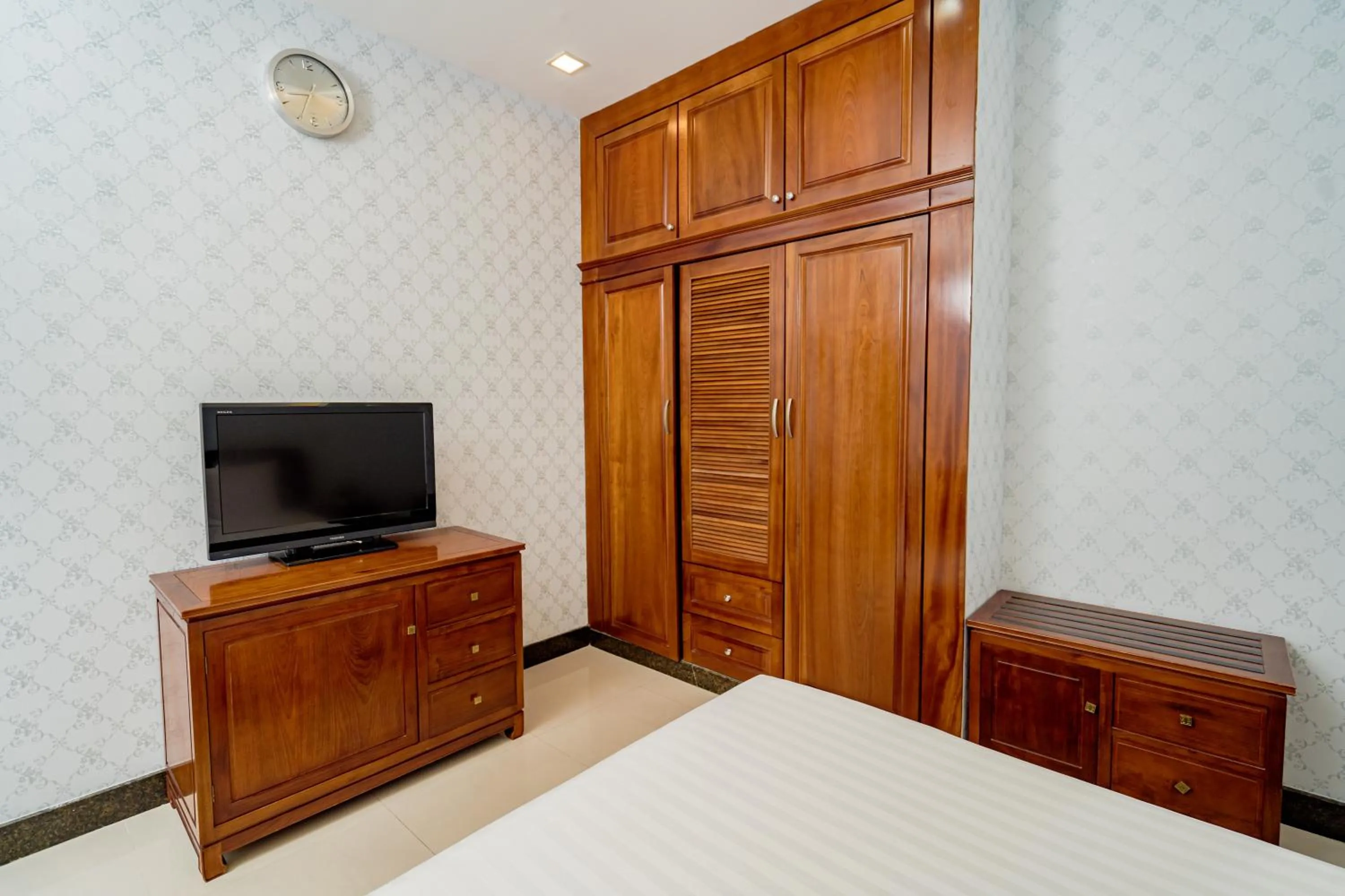 TV and multimedia, Bed in Ben Thanh Retreats Hotel