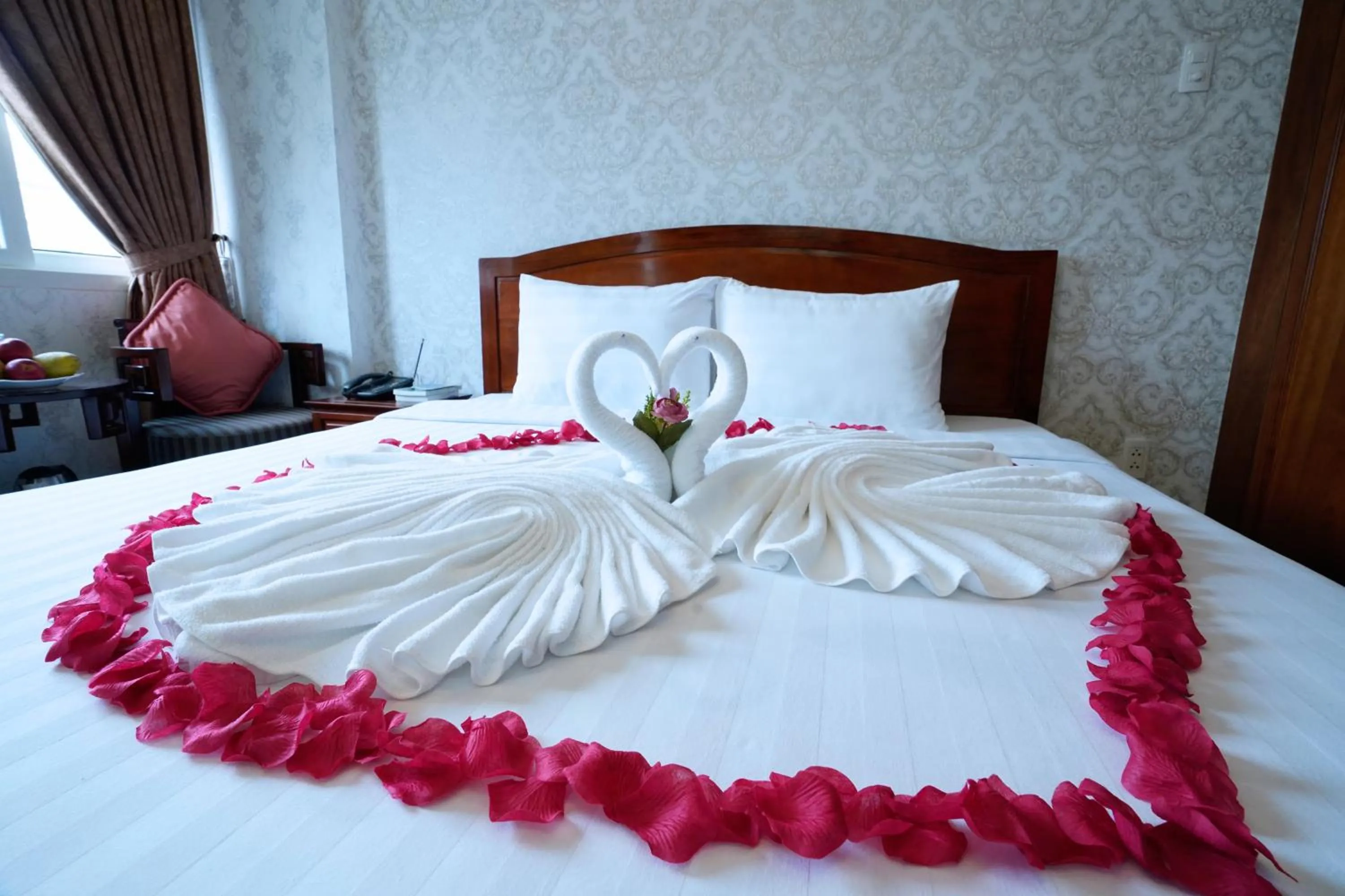 Bed in Ben Thanh Retreats Hotel