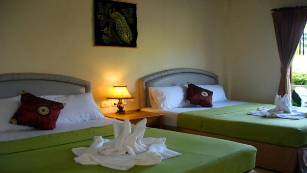 Photo of the whole room, Bed in Starlight Resort Koh Phangan