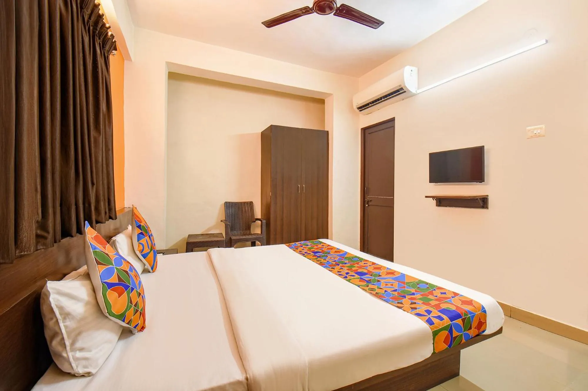 Bed in Via Comfort Executive - Nr Butterfly Park - Hinjawadi