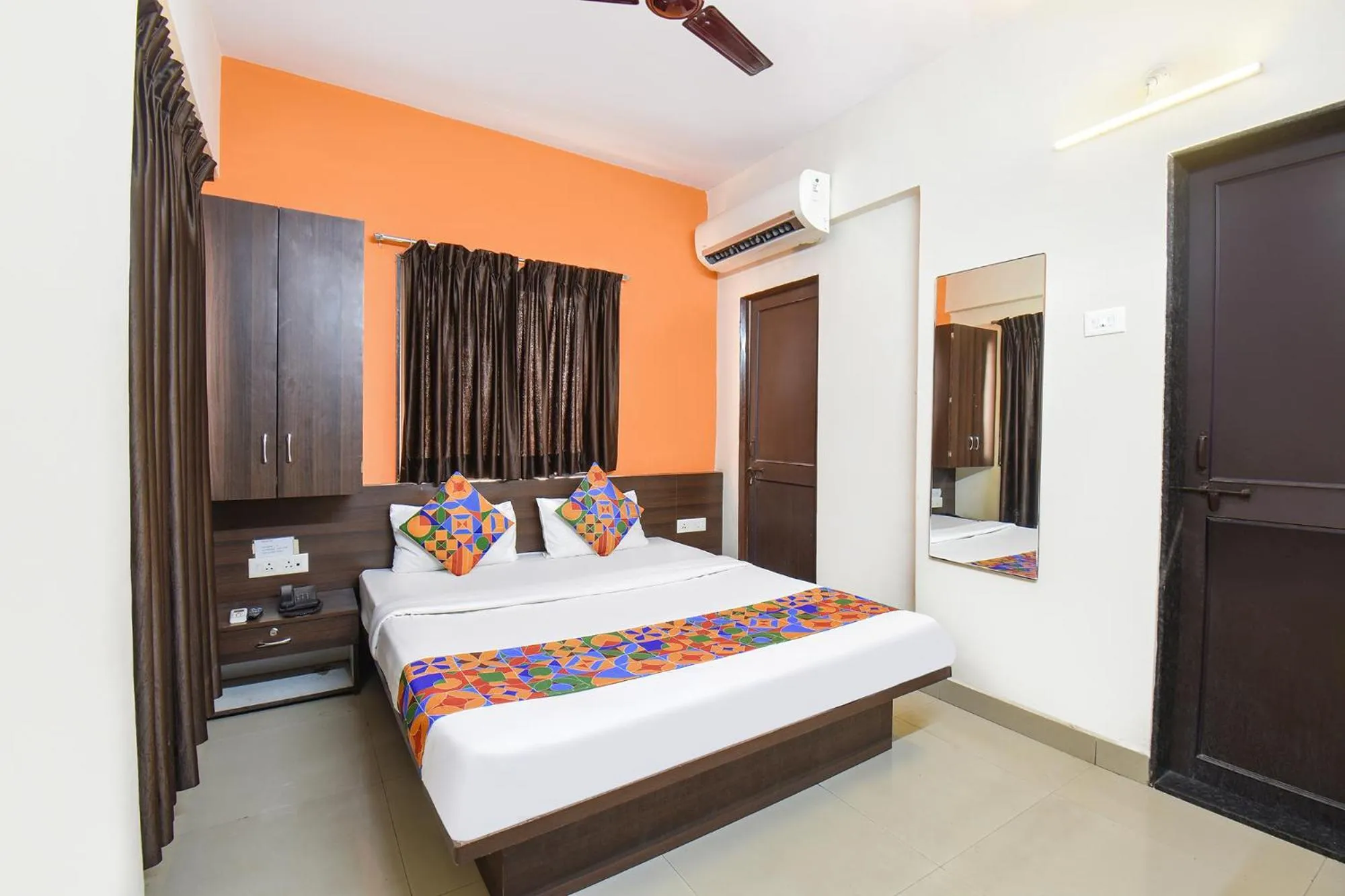 Bed in Via Comfort Executive - Nr Butterfly Park - Hinjawadi