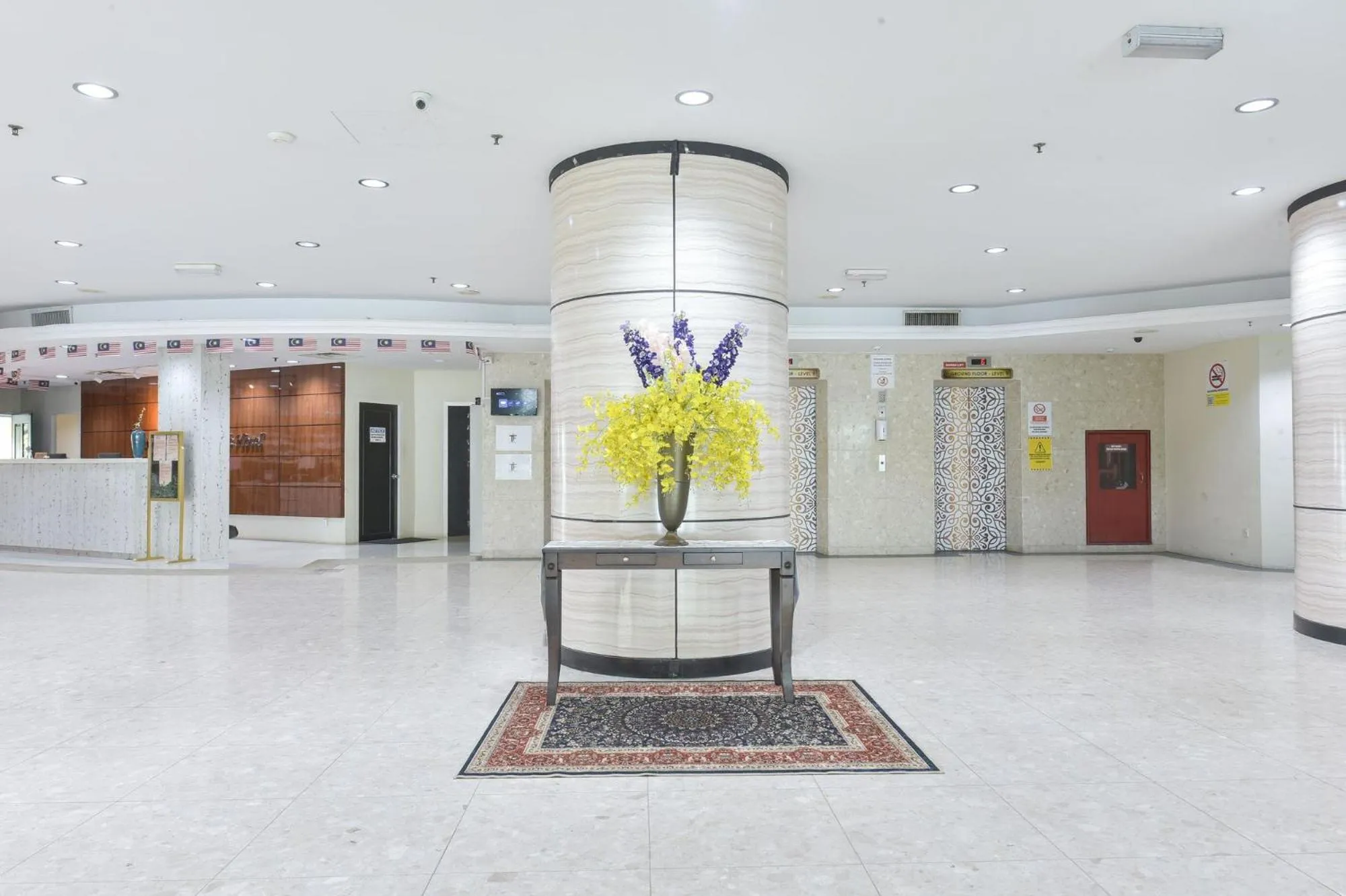 Area and facilities in Sunday Malacca Formerly Tun Fatimah