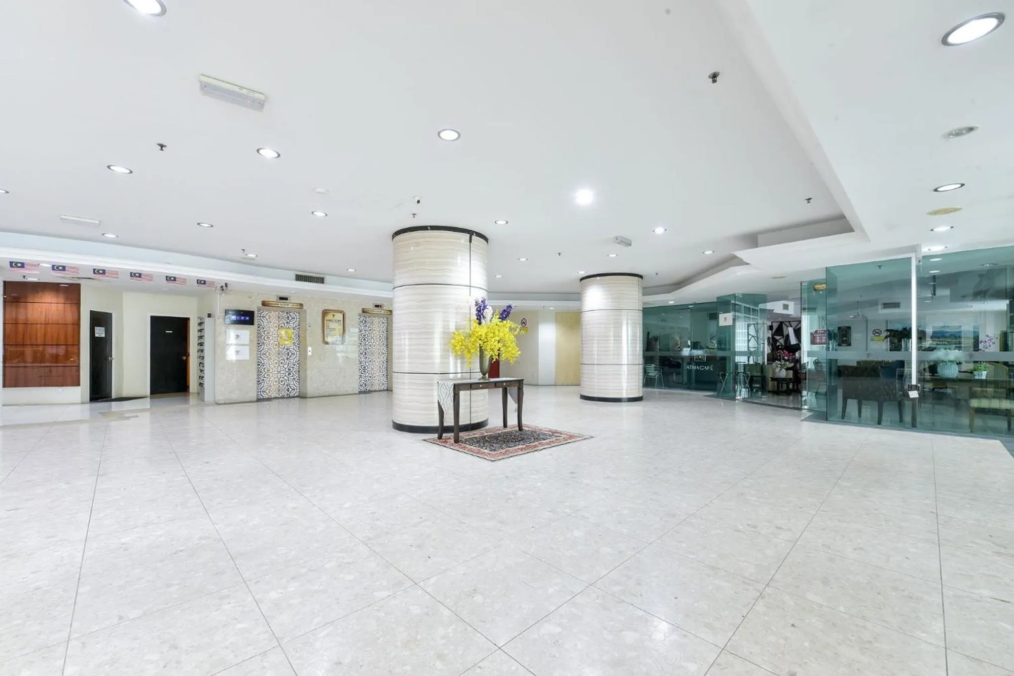 Area and facilities in Sunday Malacca Formerly Tun Fatimah