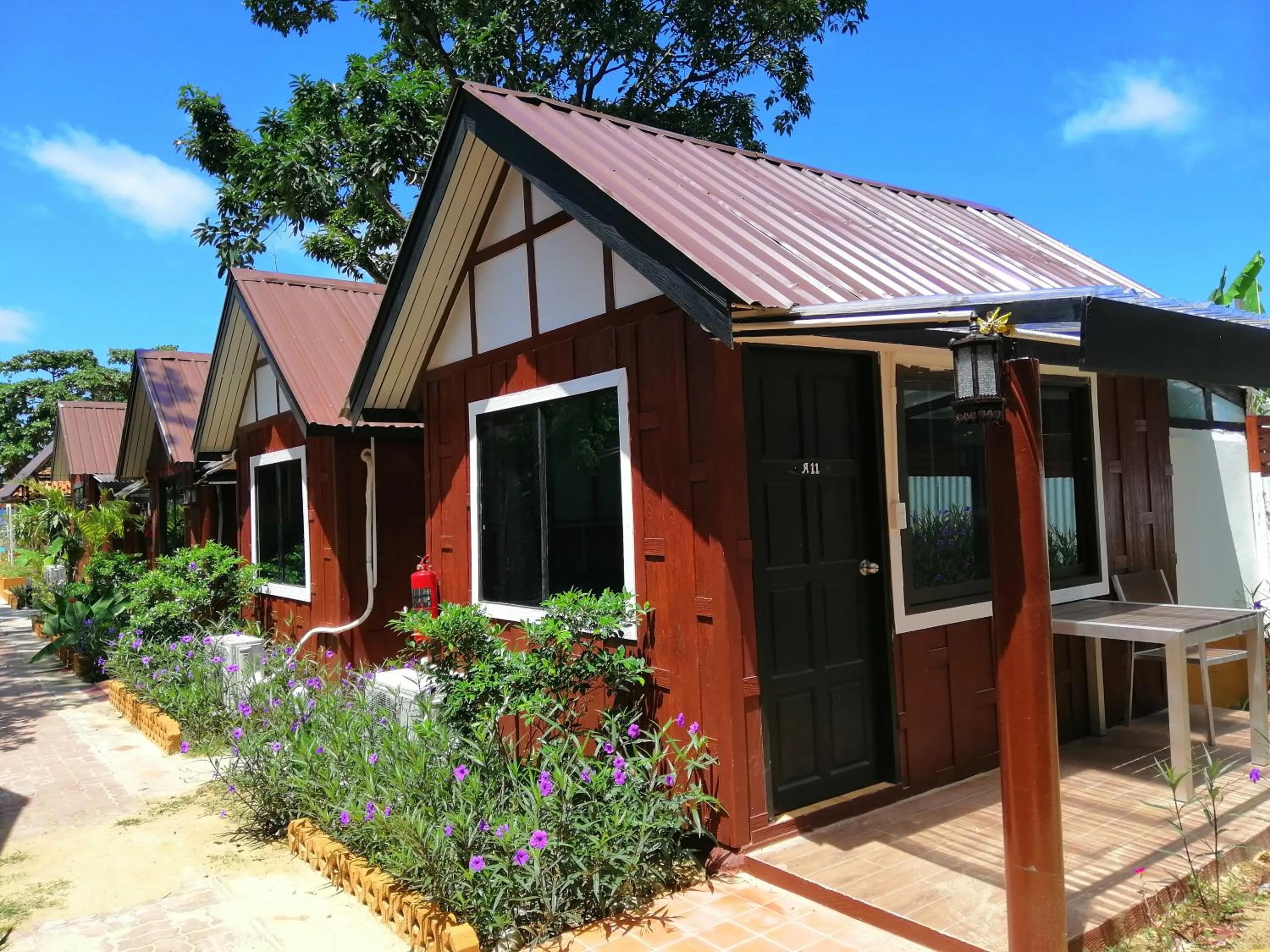 Property building in Phi Phi Long Beach Bungalow ( Had Yao)