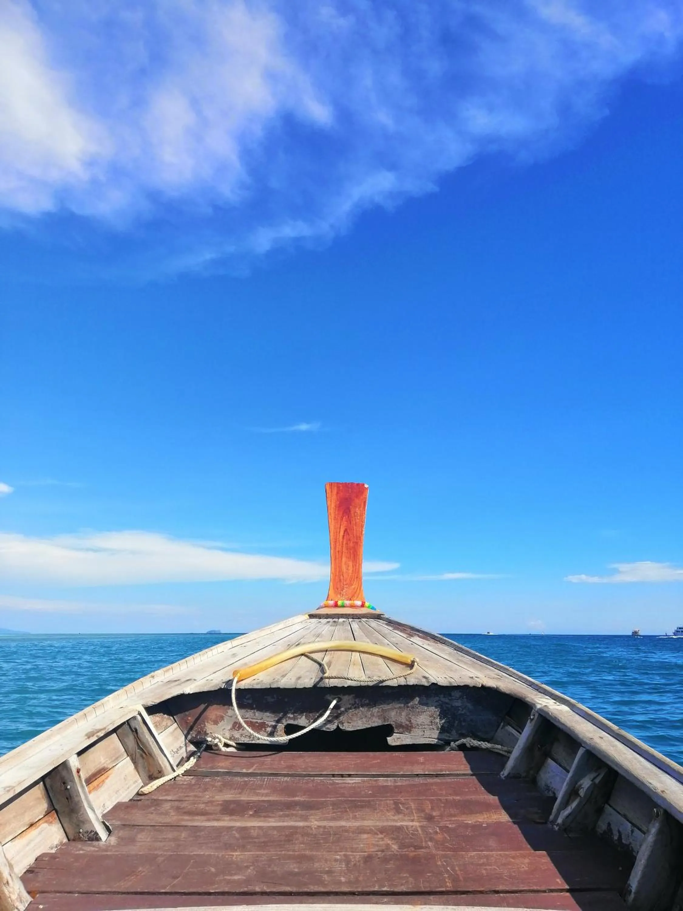 Activities in Phi Phi Long Beach Bungalow ( Had Yao)