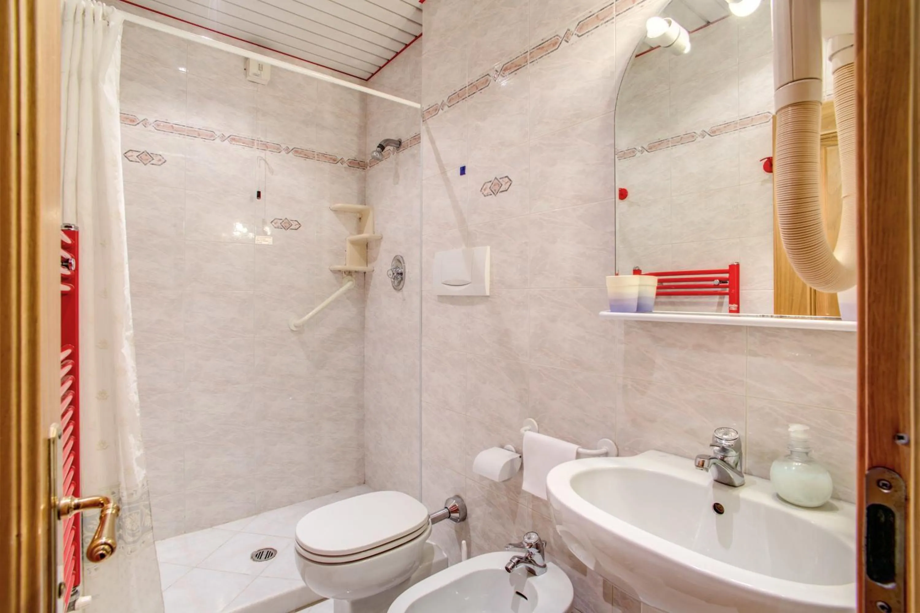 Bathroom in Hotel Lorena