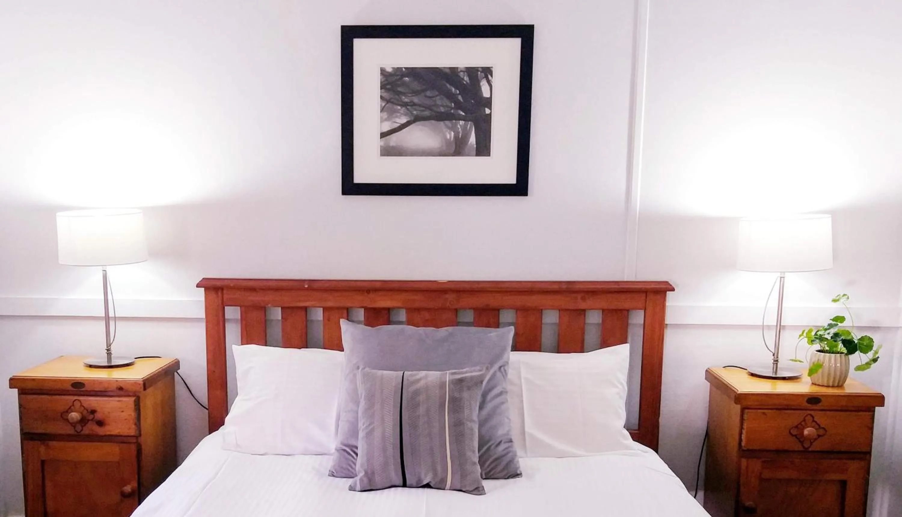 Bed in Lake Hume Resort