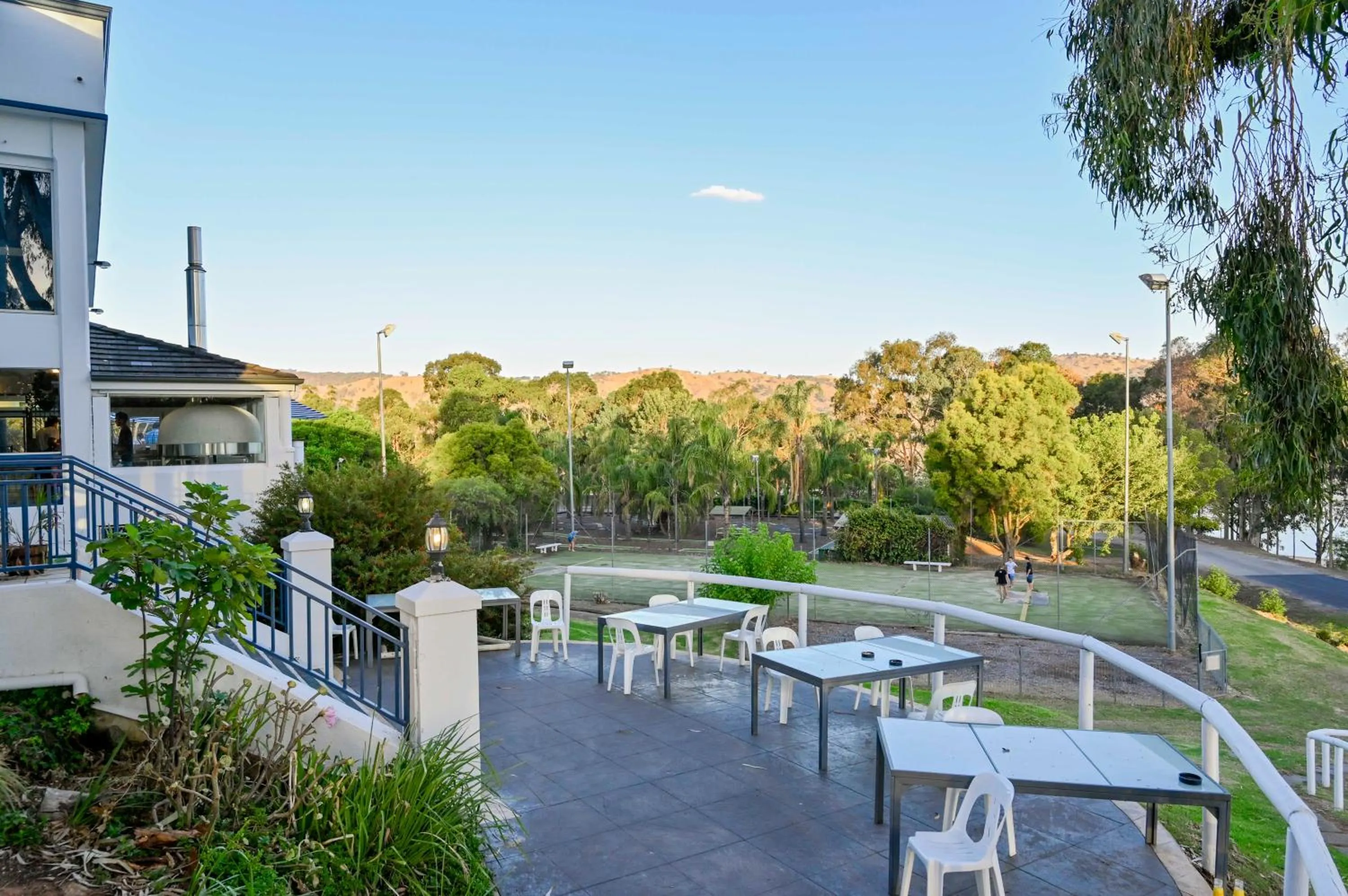 Natural landscape in Lake Hume Resort