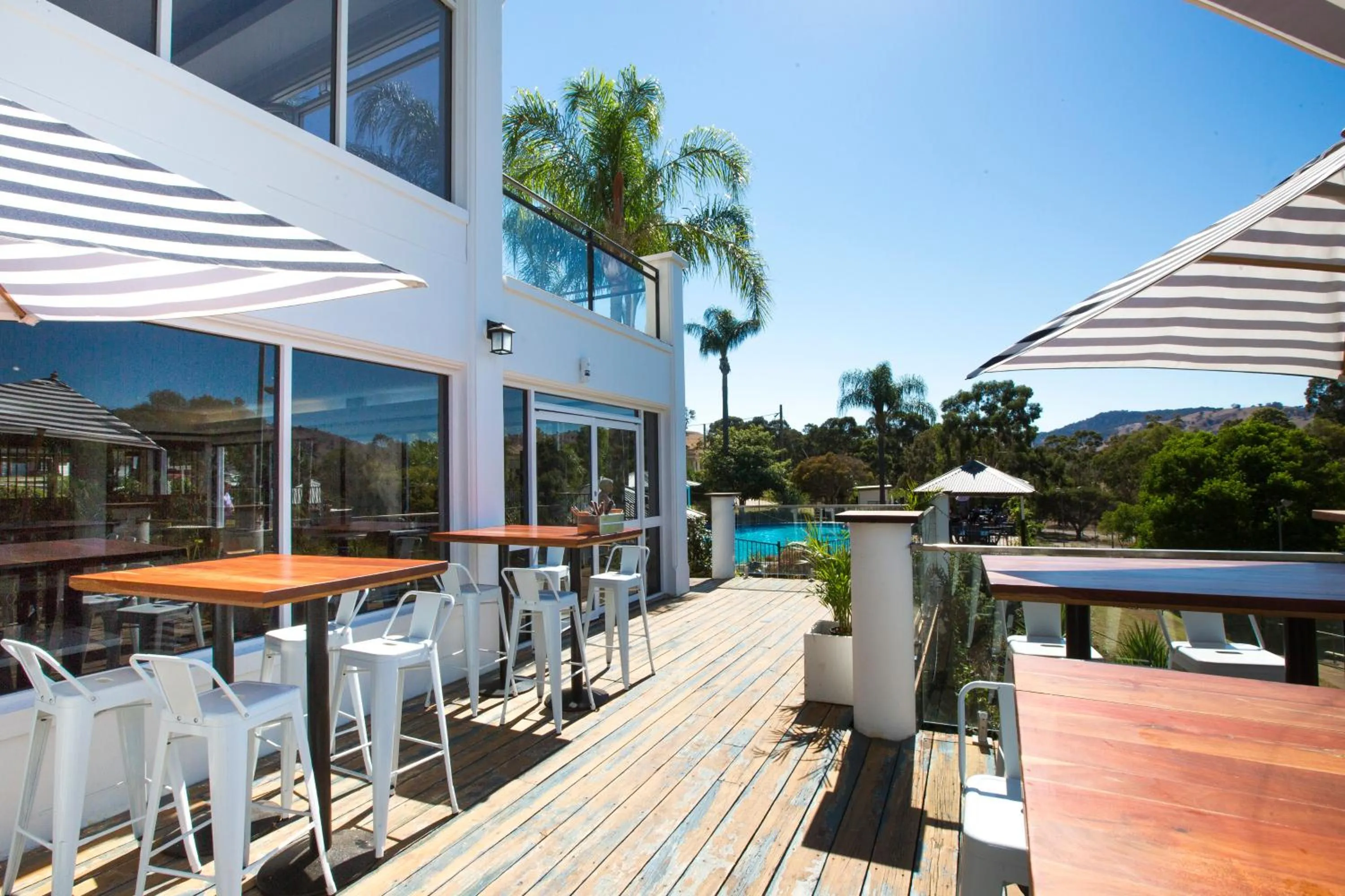 Restaurant/places to eat in Lake Hume Resort