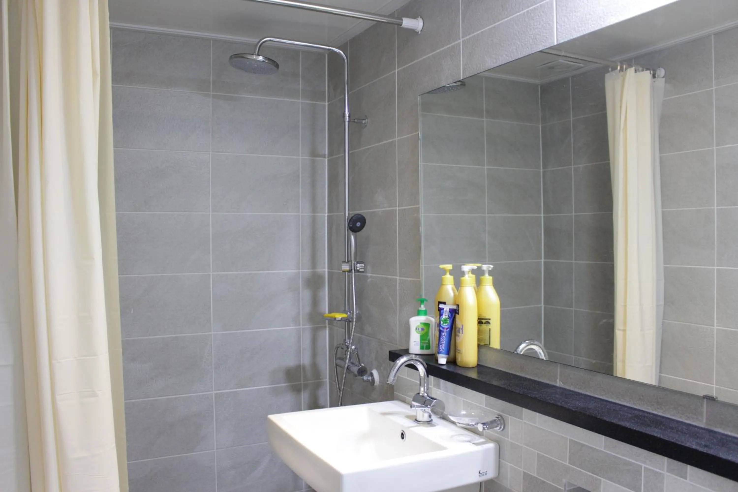 Bathroom in Bexco Hostel B&B