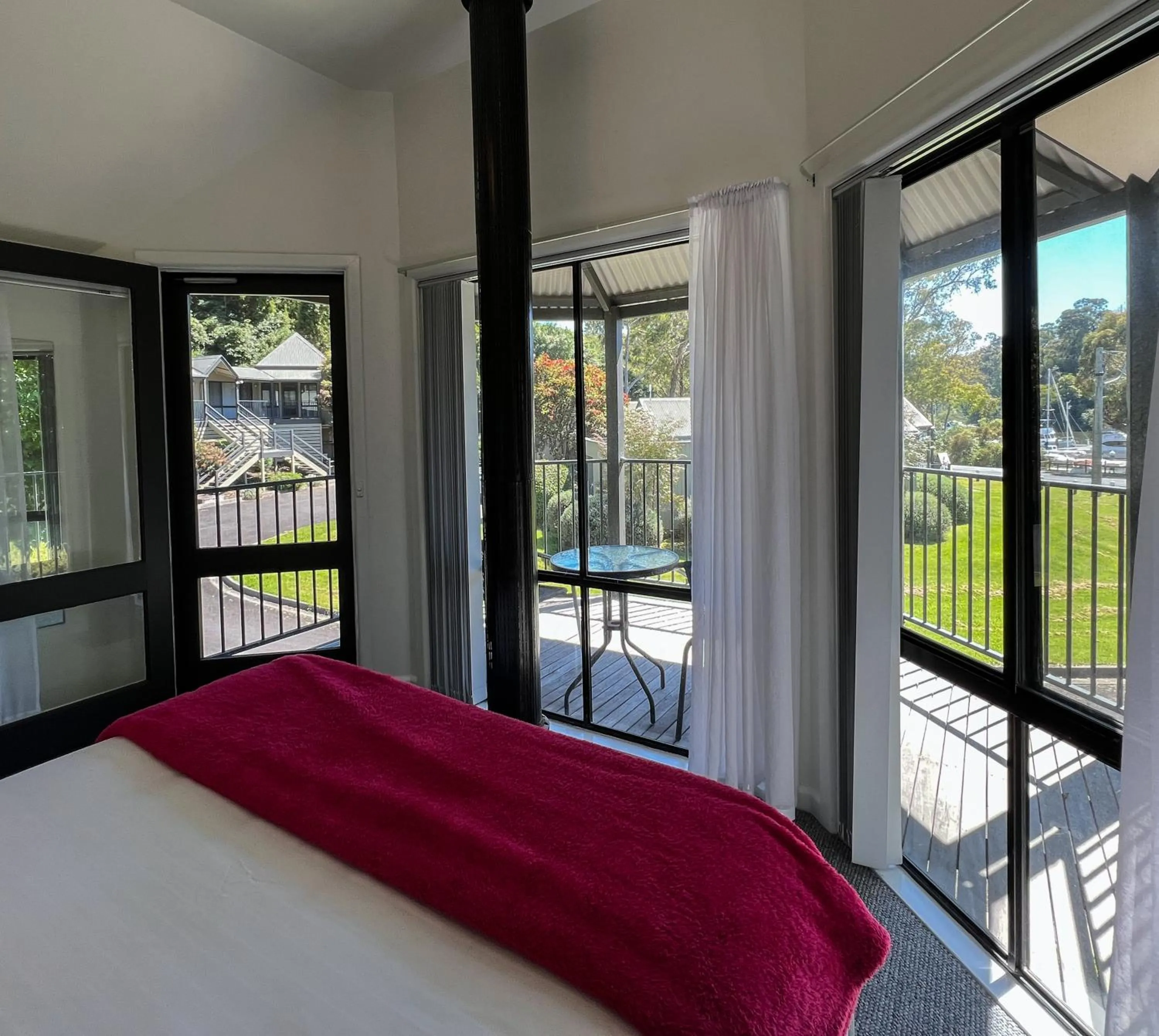 Bed in Edgewater Terraces at Metung