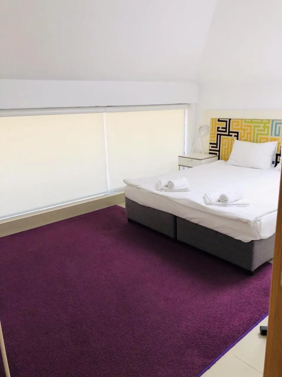 Photo of the whole room, Bed in Executive Rooms and Suites Play