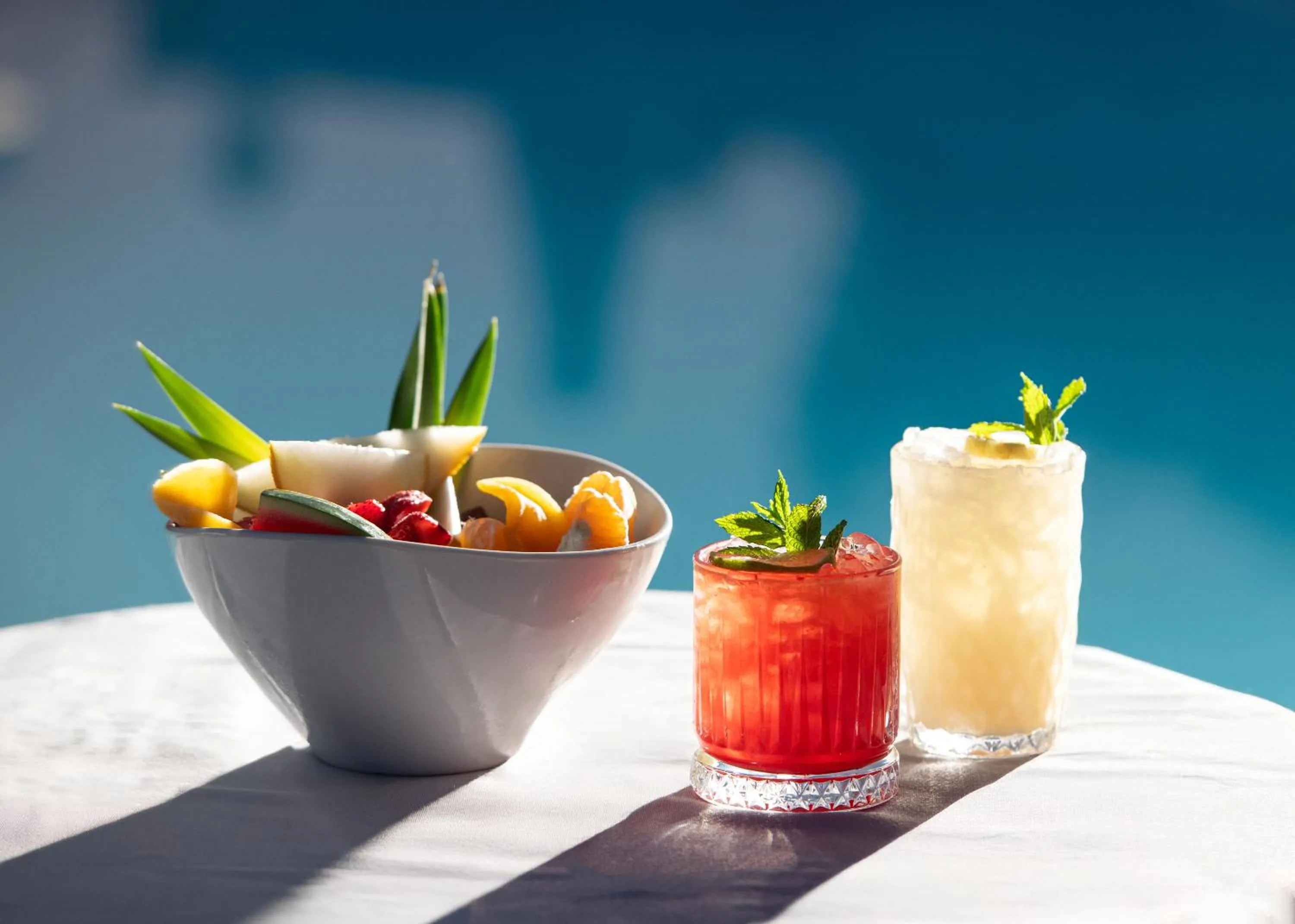 Restaurant/places to eat in Karavia Lux Inn