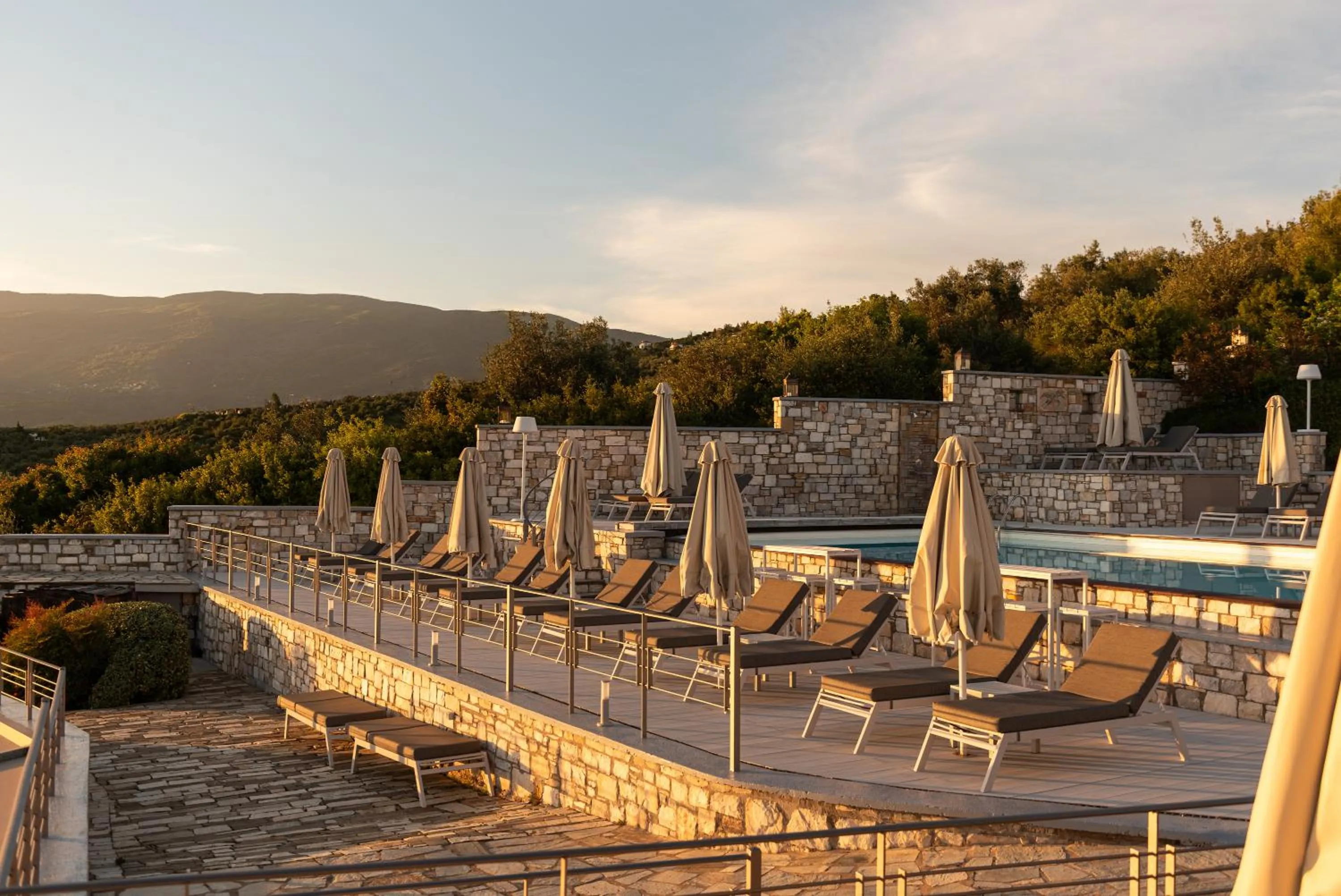 Day in Karavia Lux Inn