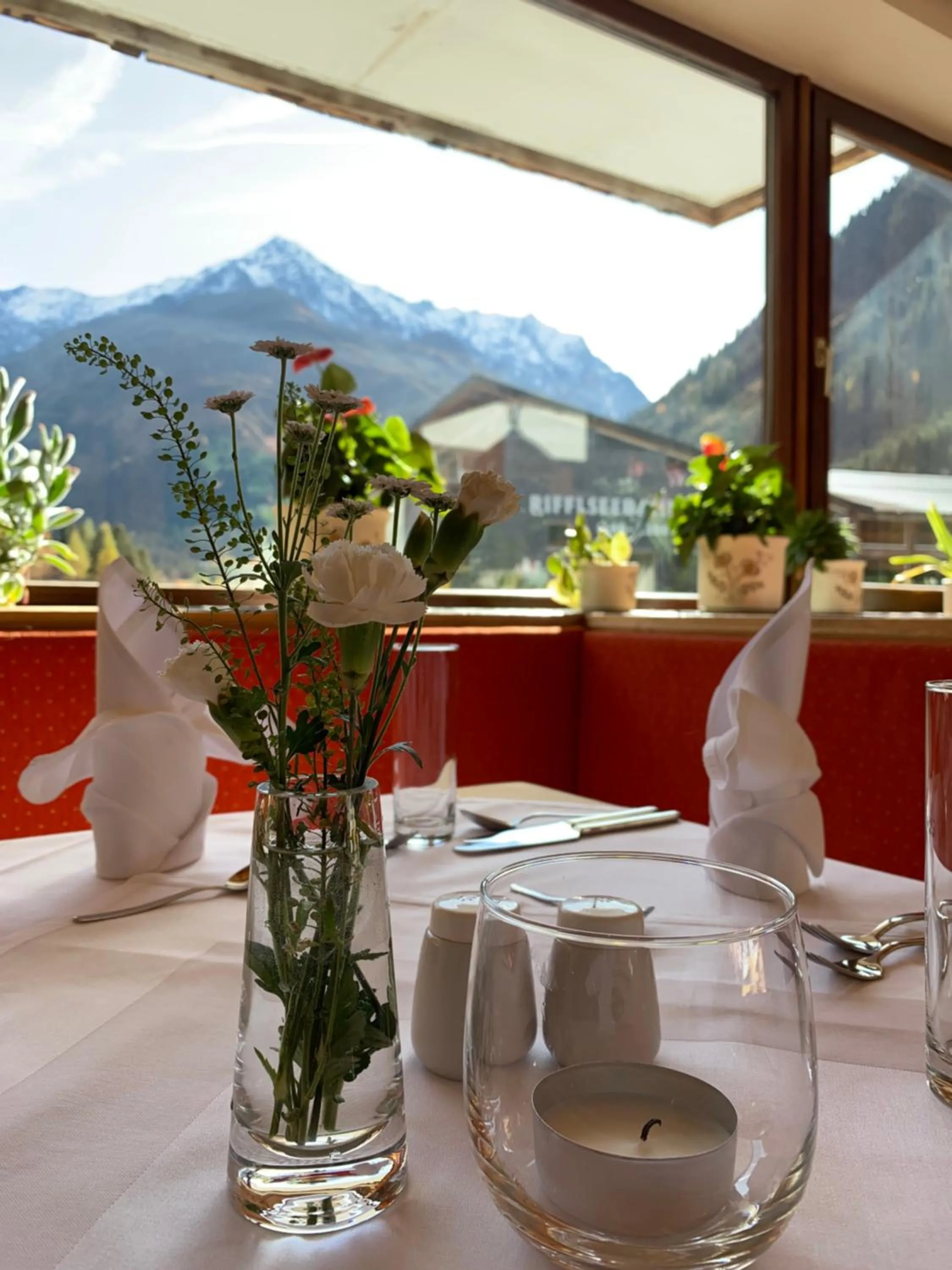 Dining area in Hotel Zirbenhof