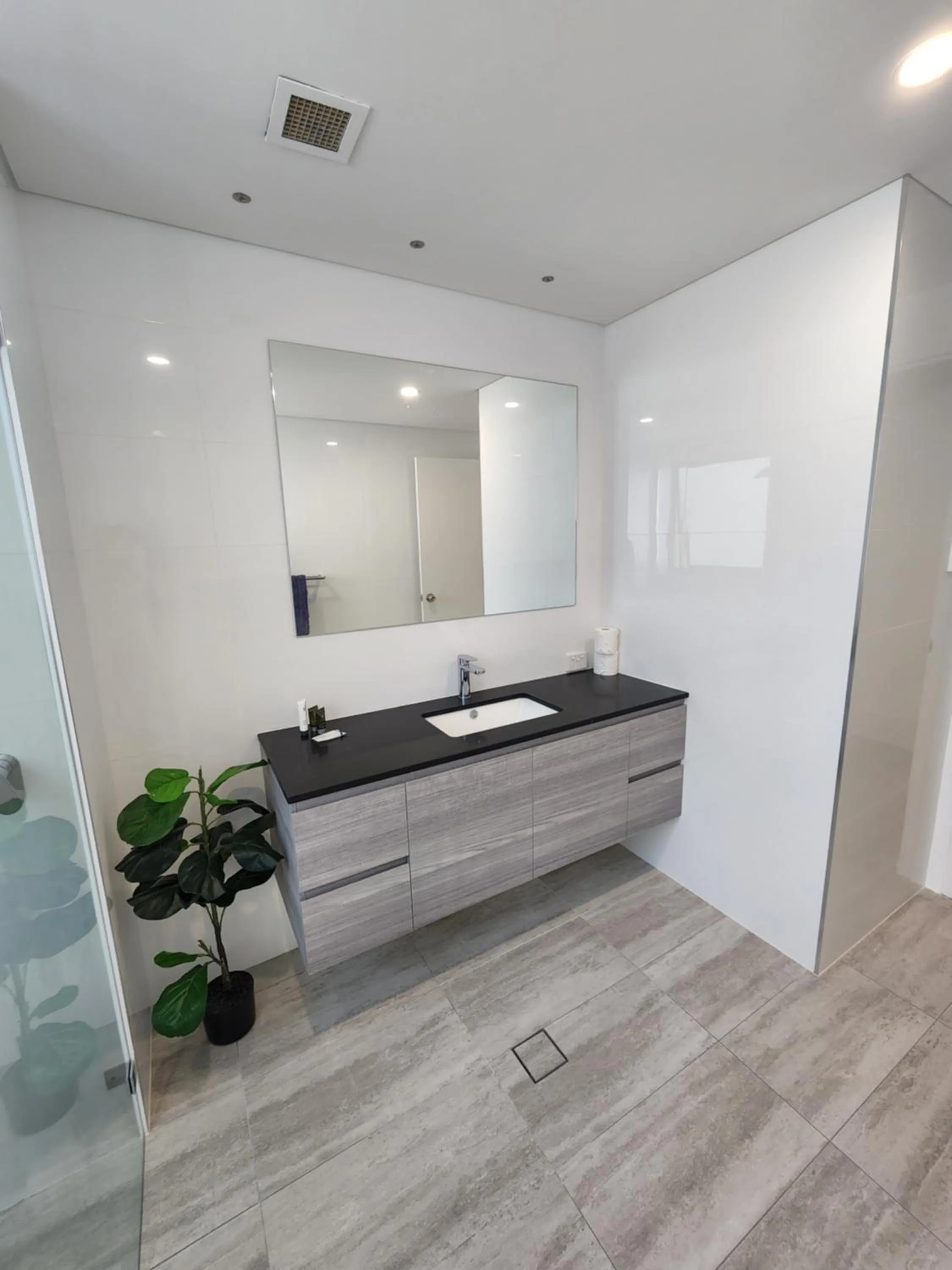 PERTH CBD APARTMENTS