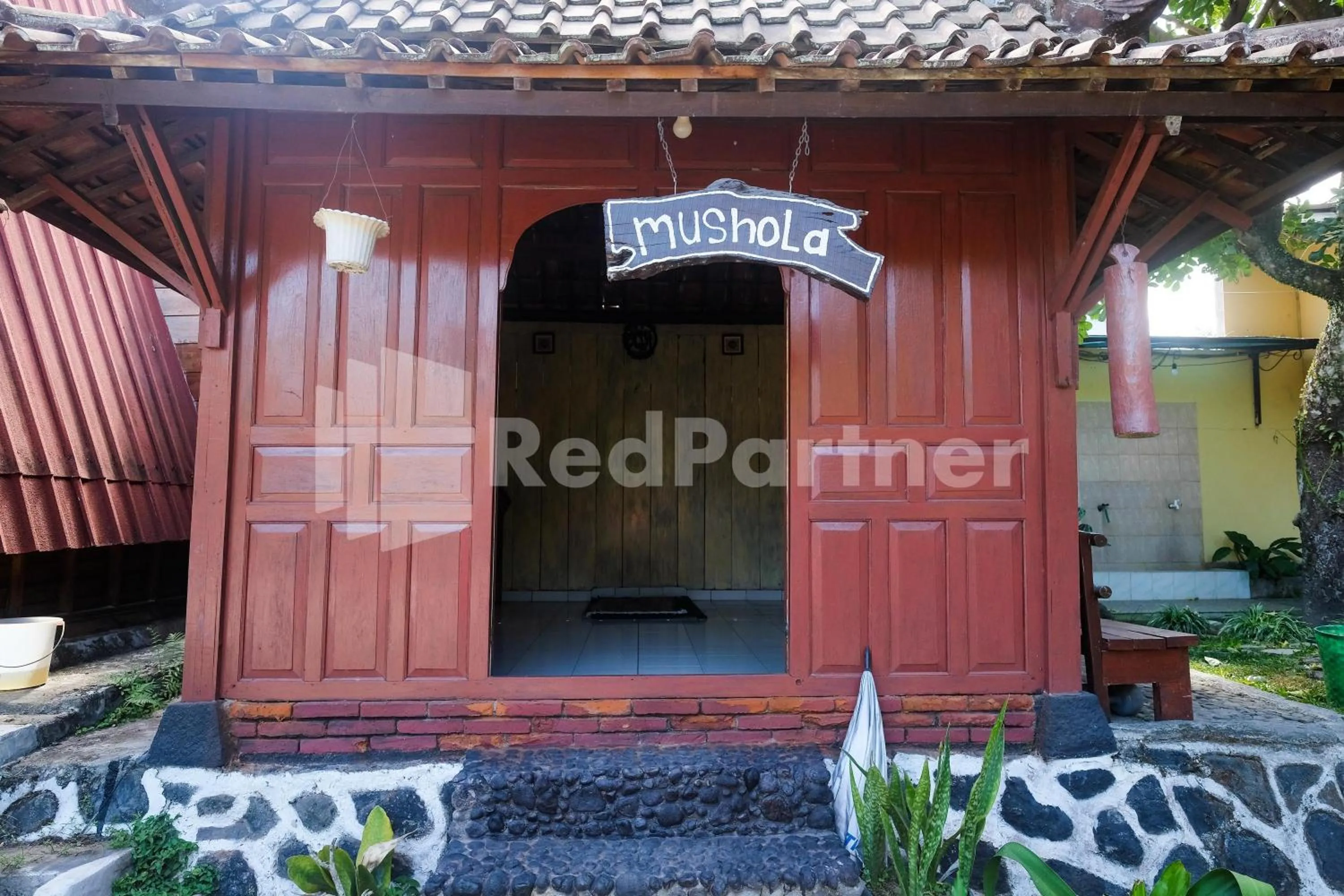 Property building in Kebon Krapyak Cottage Syariah Mitra RedDoorz near Stadion Maguwoharjo