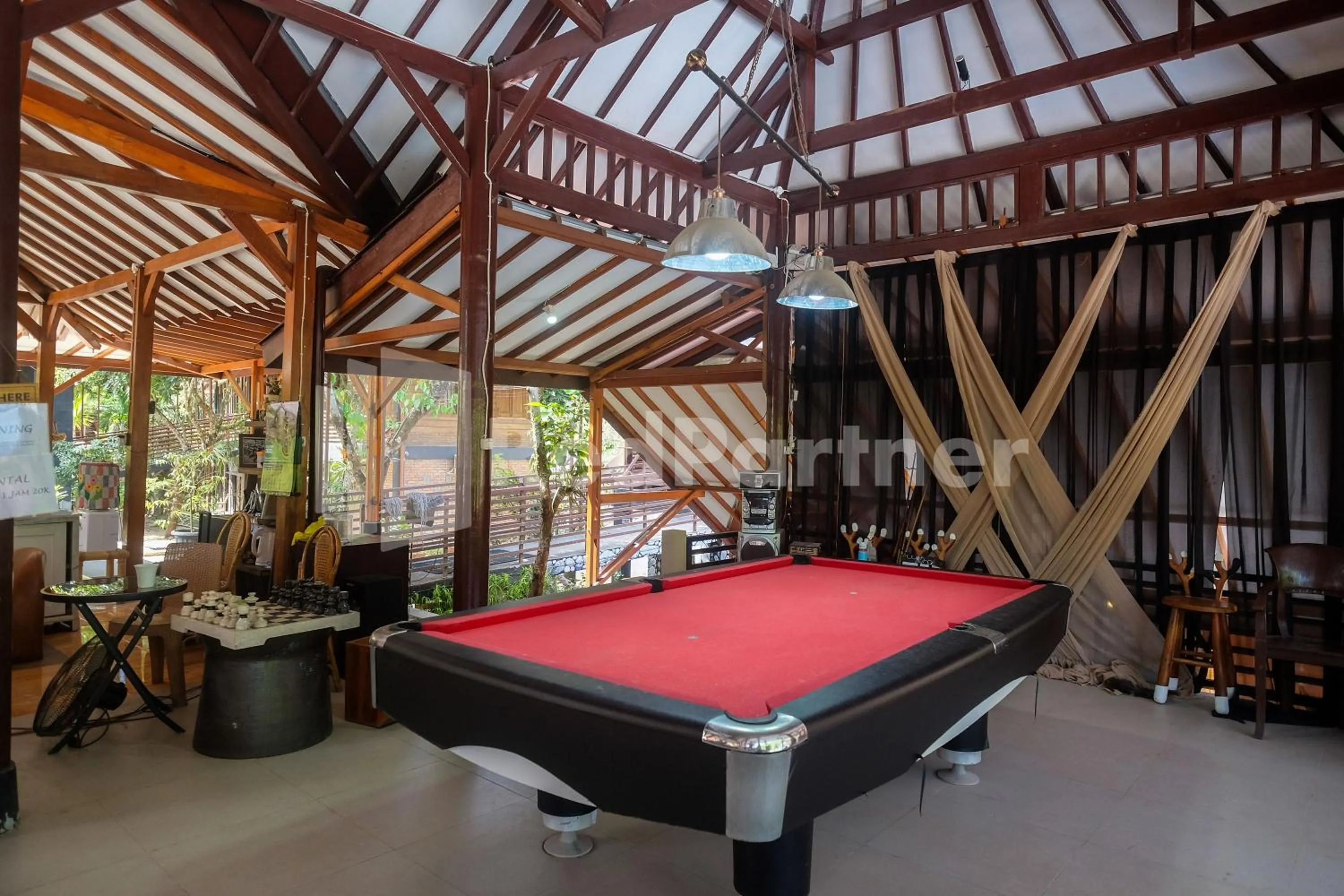 Billiard in Kebon Krapyak Cottage Syariah Mitra RedDoorz near Stadion Maguwoharjo