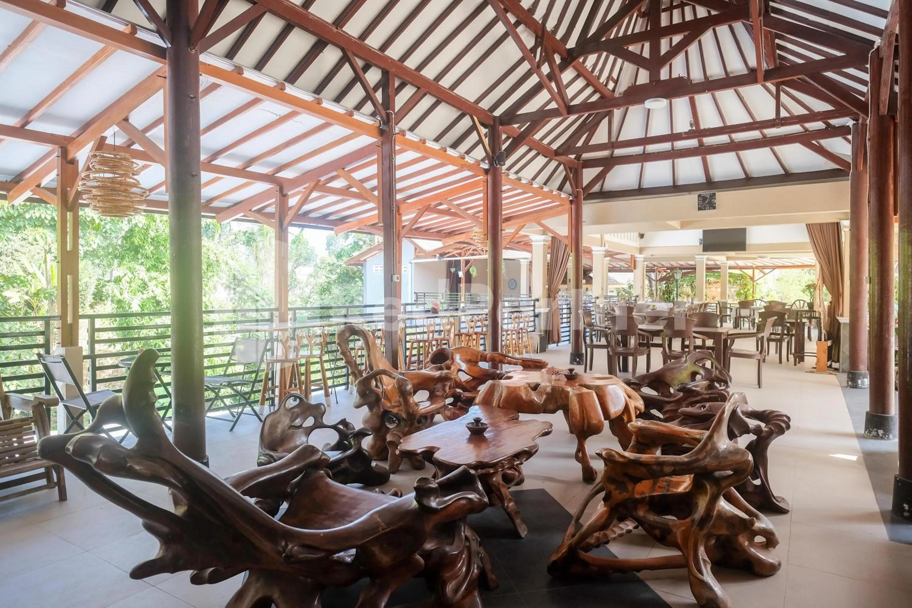 Restaurant/places to eat in Kebon Krapyak Cottage Syariah Mitra RedDoorz near Stadion Maguwoharjo