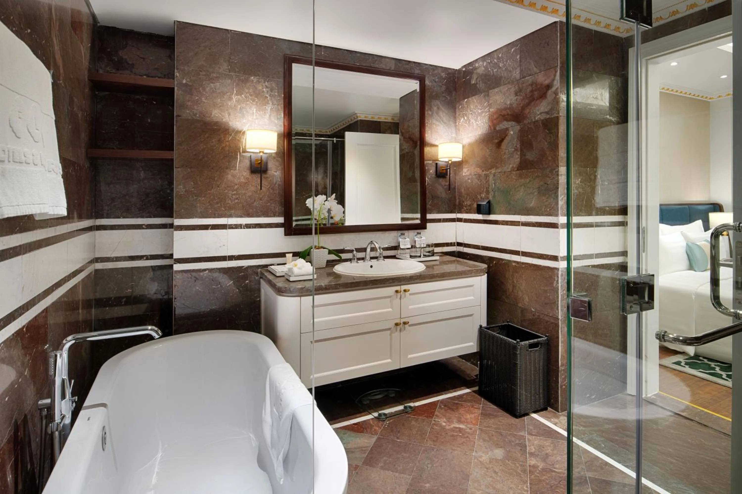 Toilet in FLC Halong Bay Golf Club & Luxury Resort