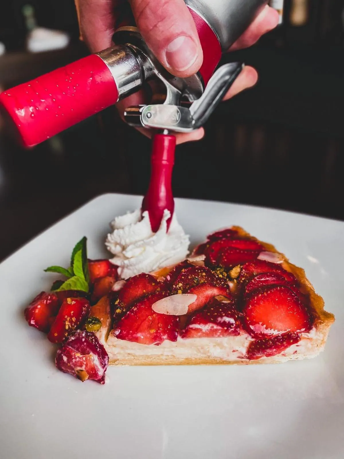 Restaurant/places to eat in Hotel Ross