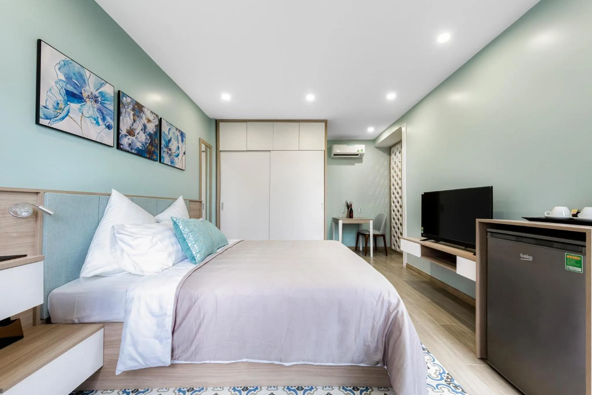 Bedroom, Bed in Soleil Hotel & Apartment