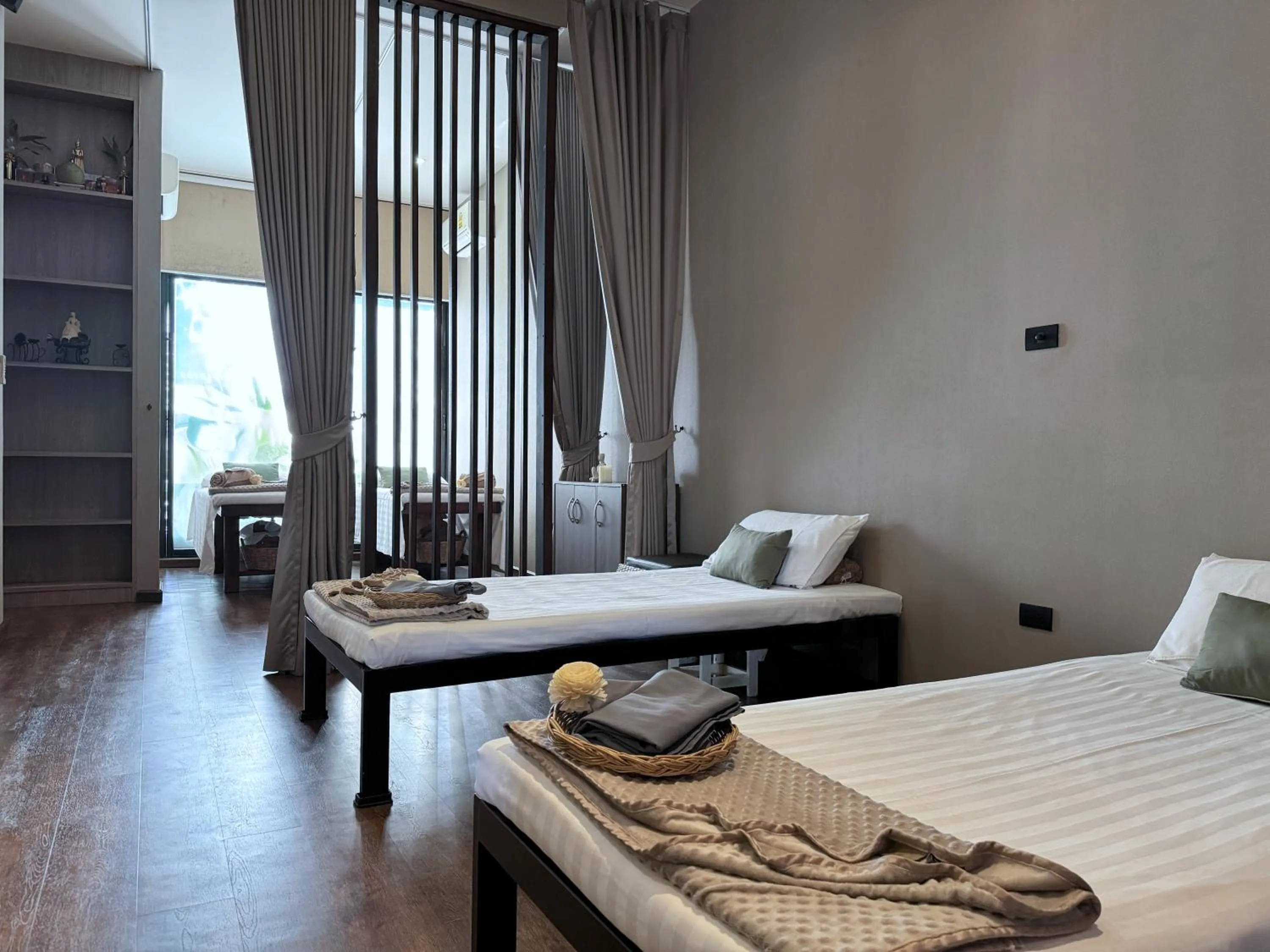 Massage, Bed in Amphawa Nanon Hotel