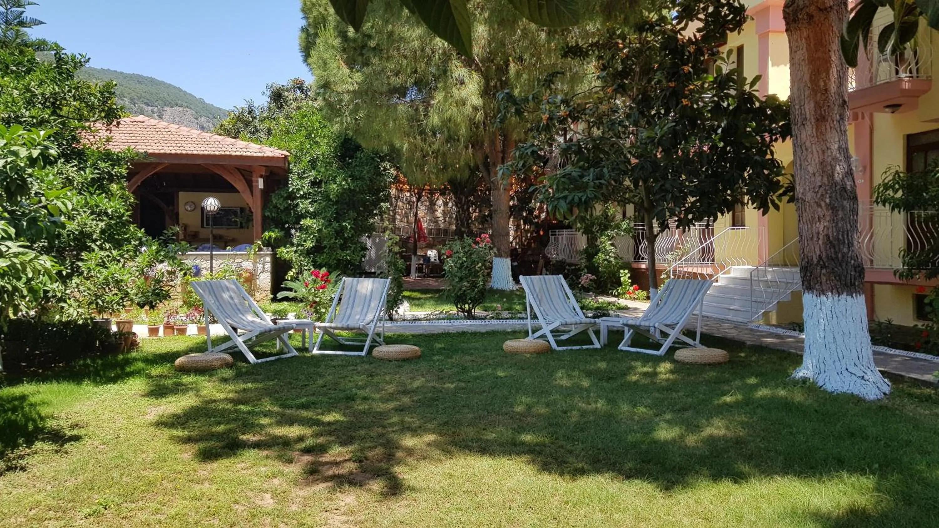 Garden in İlkiz Beach Hotel