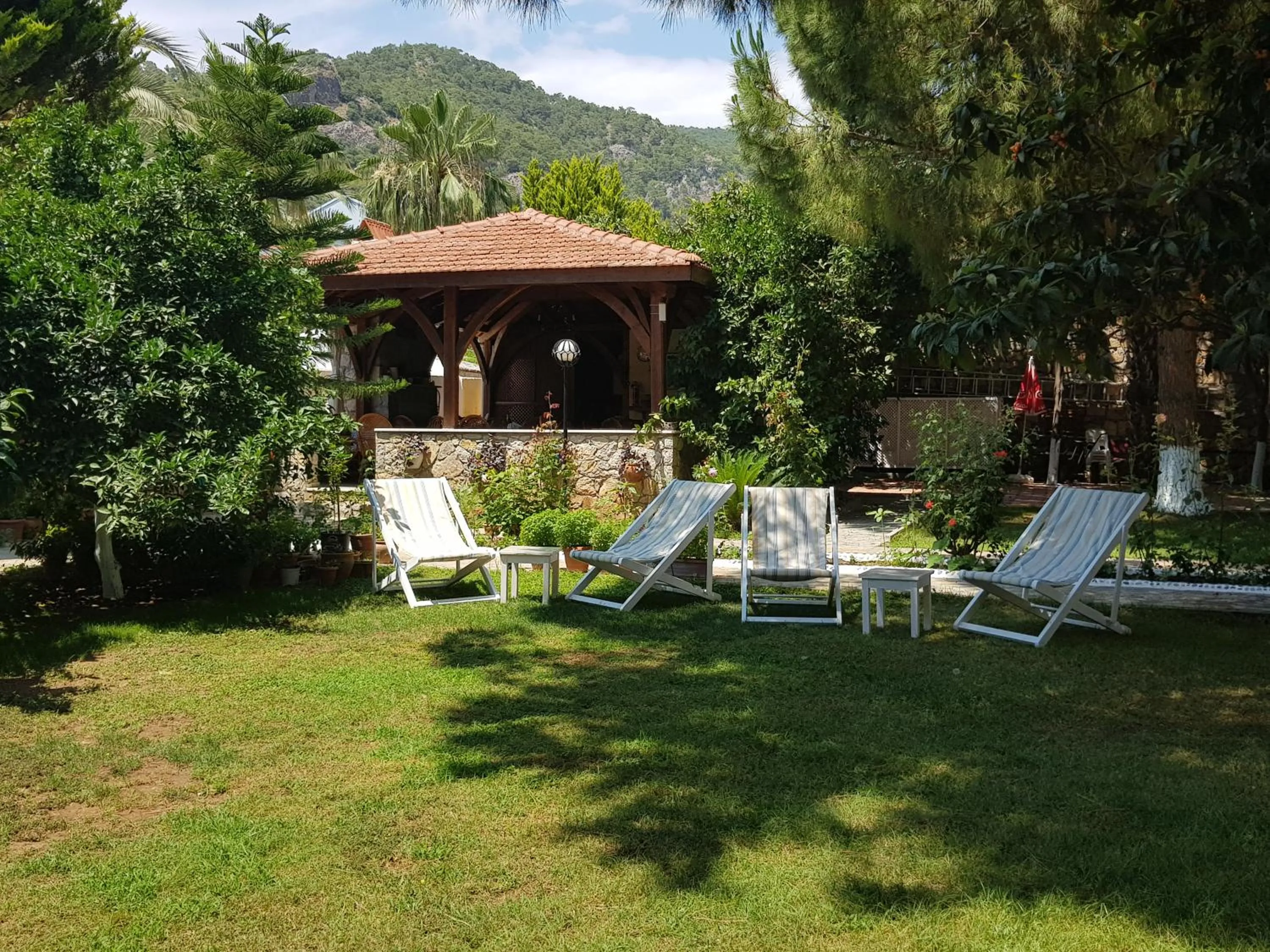 Garden in İlkiz Beach Hotel