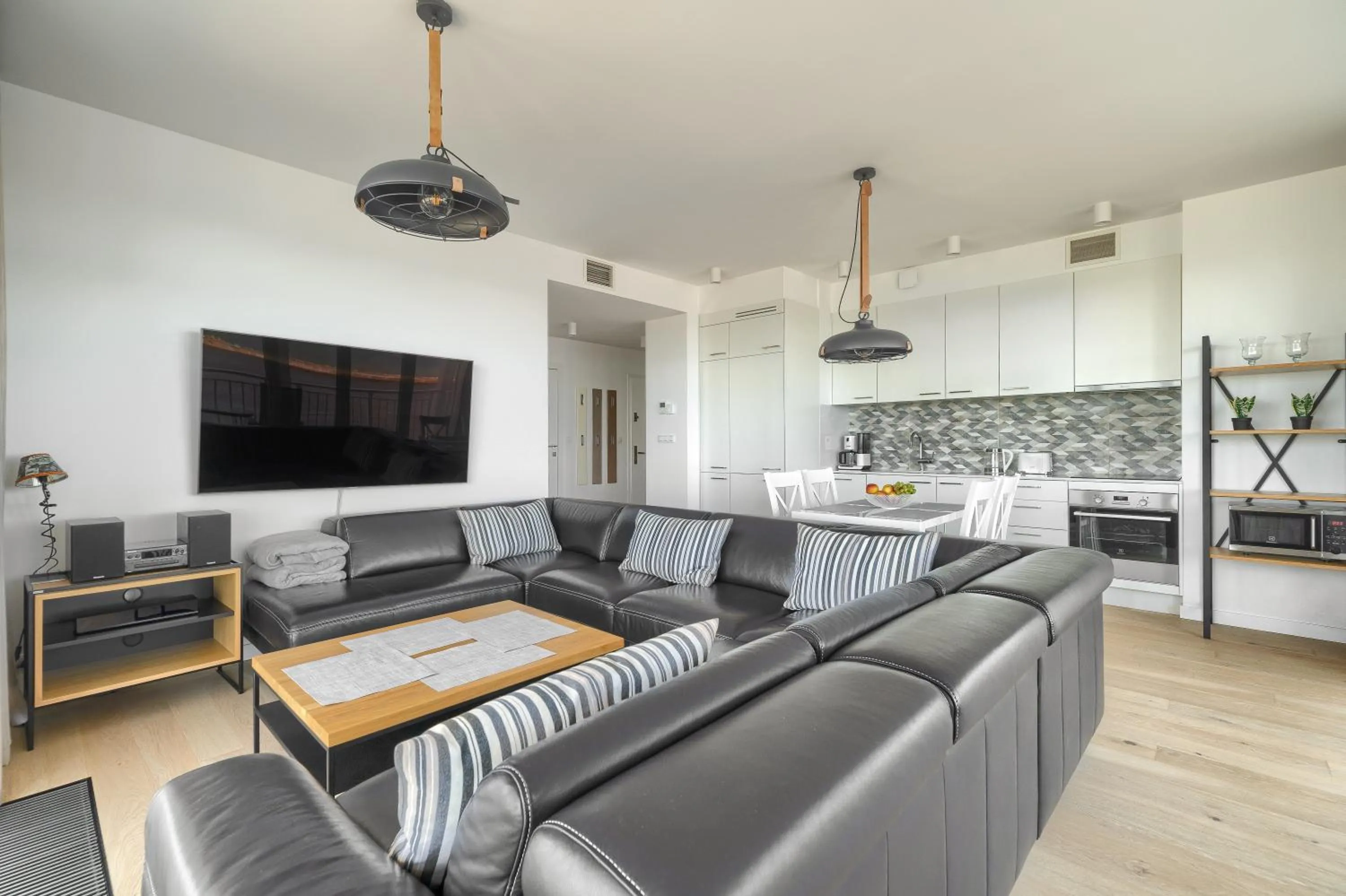 TV and multimedia in Apartamenty Marina z widokiem na morze