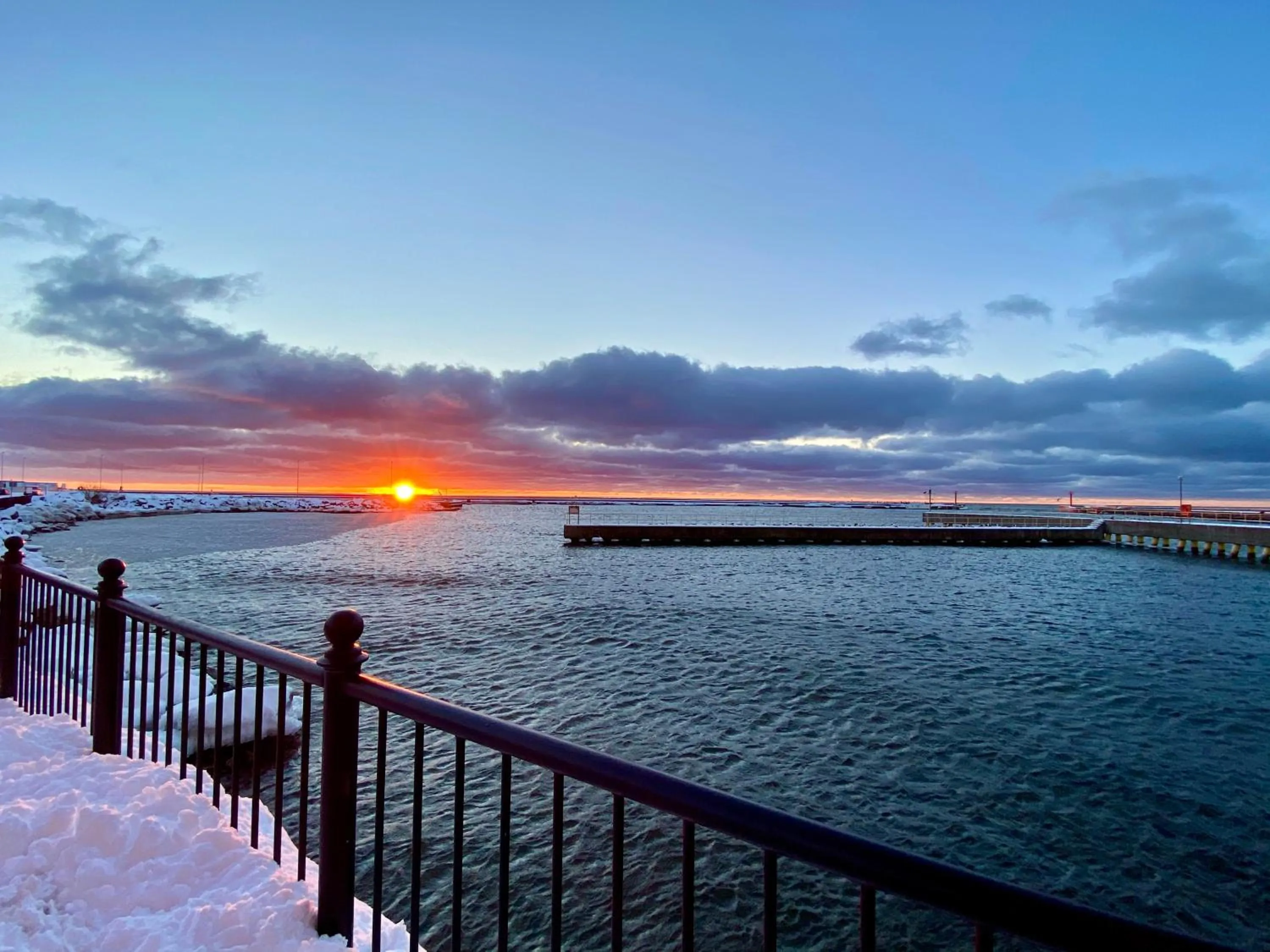 Sunset in Apartamenty Marina z widokiem na morze