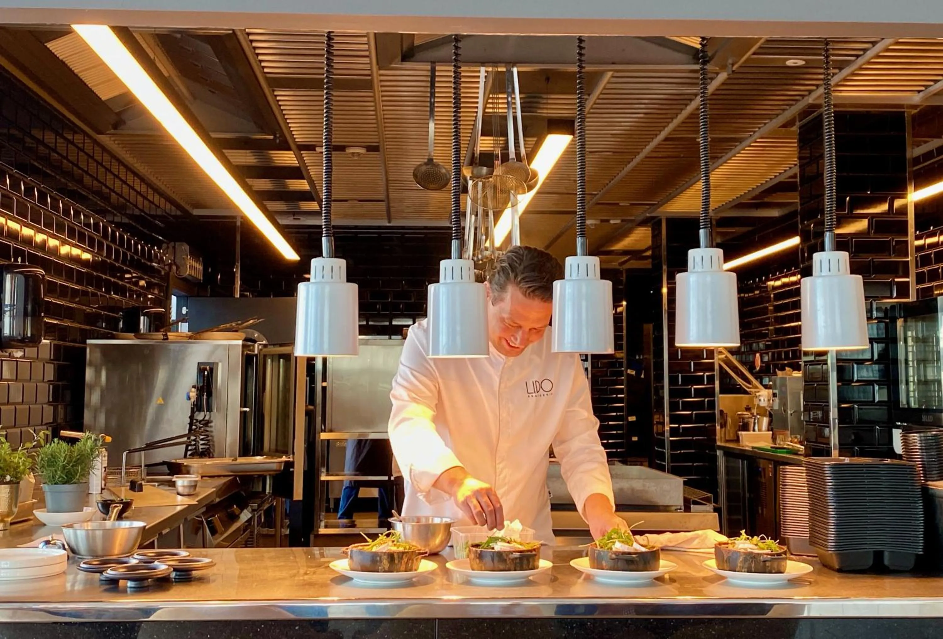 Restaurant/places to eat in Apartamenty Marina z widokiem na morze