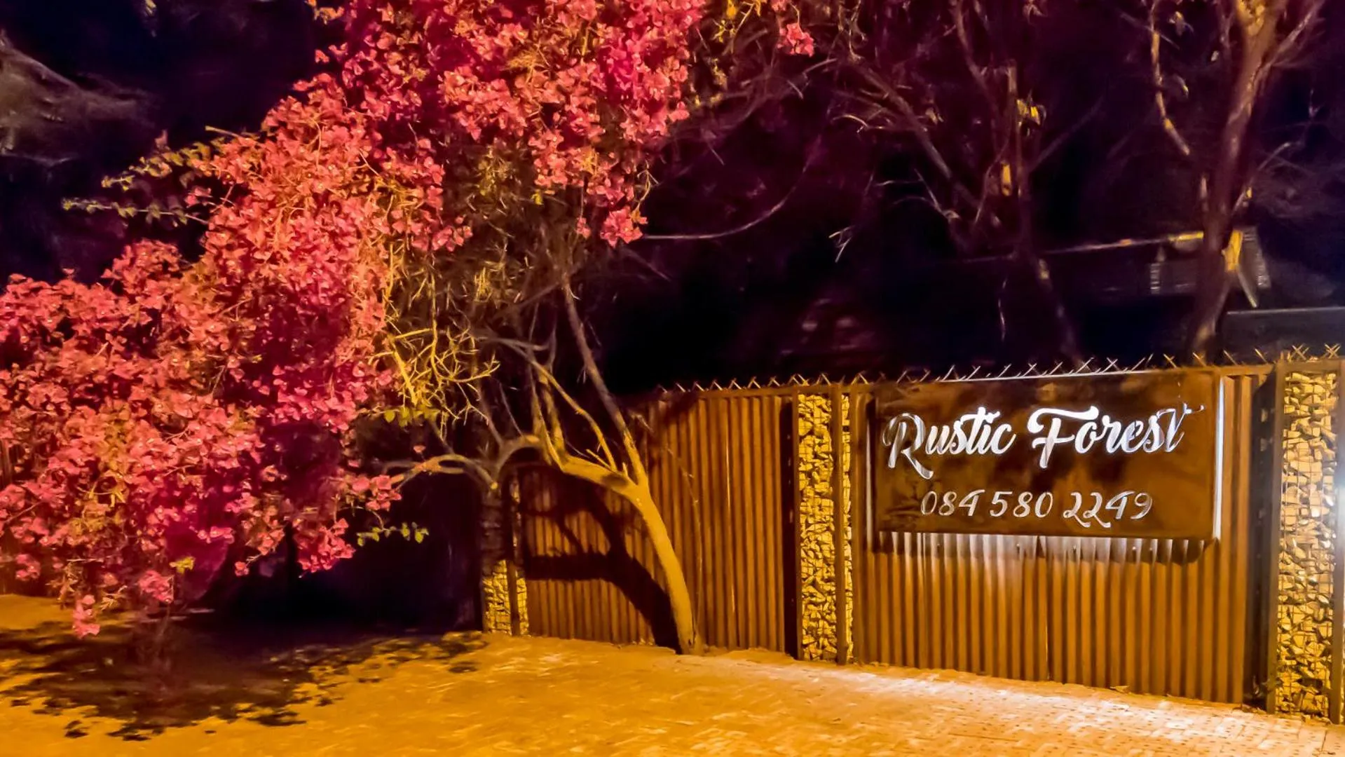 Facade/entrance in Rustic Forest Guest House