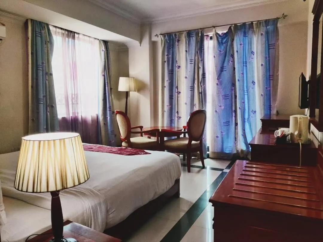 Bed in Hotel Nikko Towers