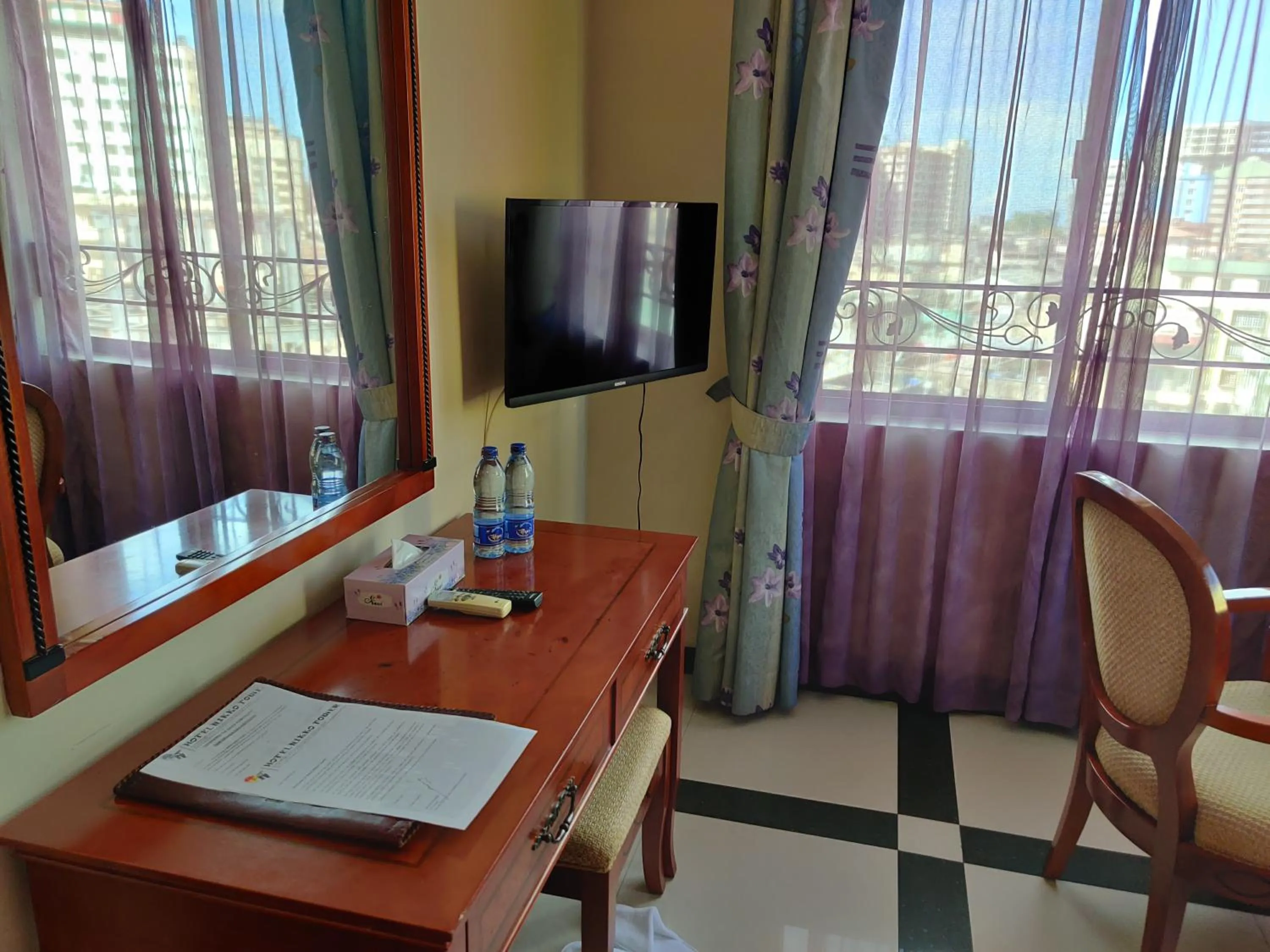TV and multimedia in Hotel Nikko Towers