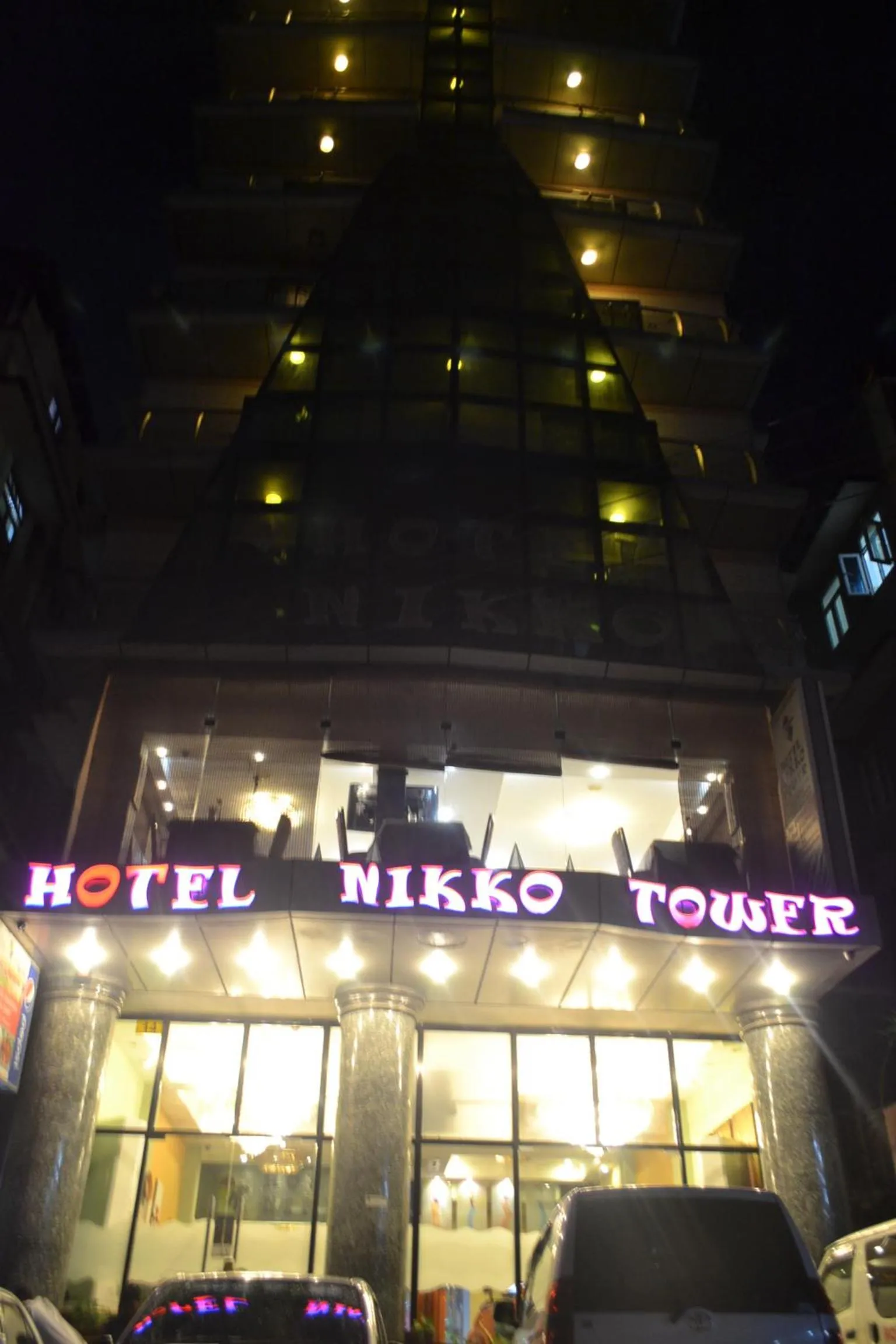 Facade/entrance in Hotel Nikko Towers