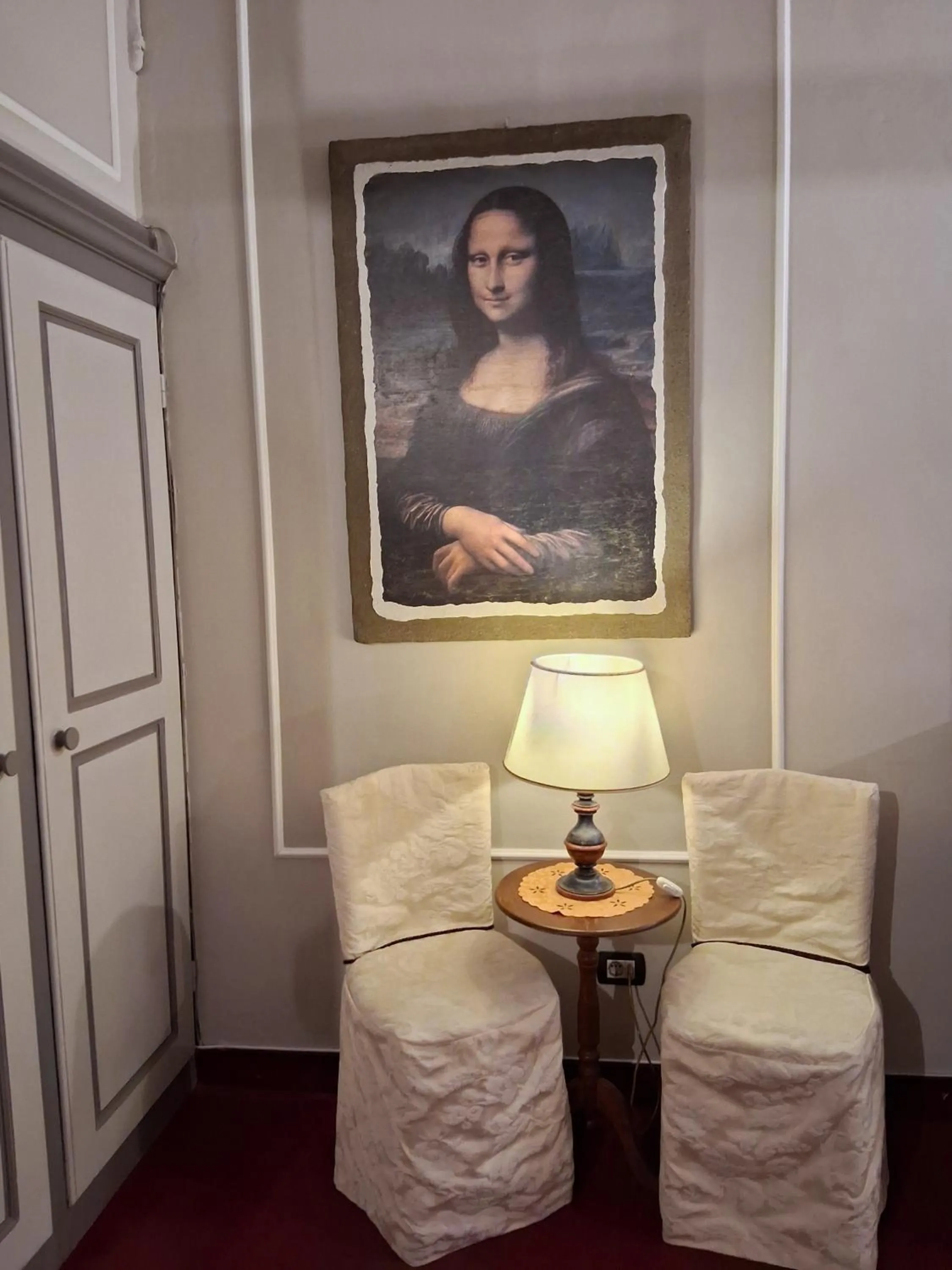 concierge in Hotel Tourist House