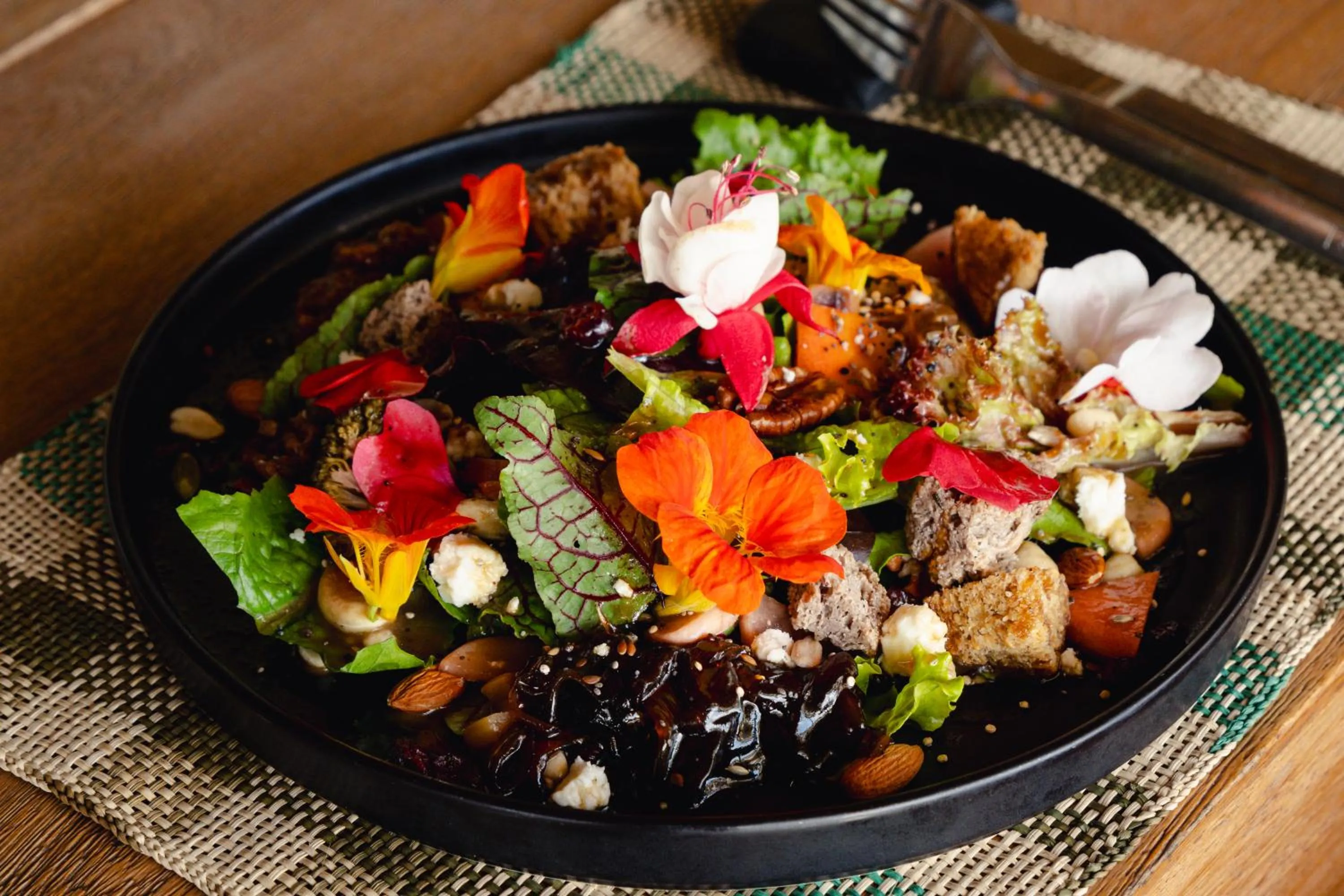 Restaurant/places to eat in Cannúa Lodge Hotel