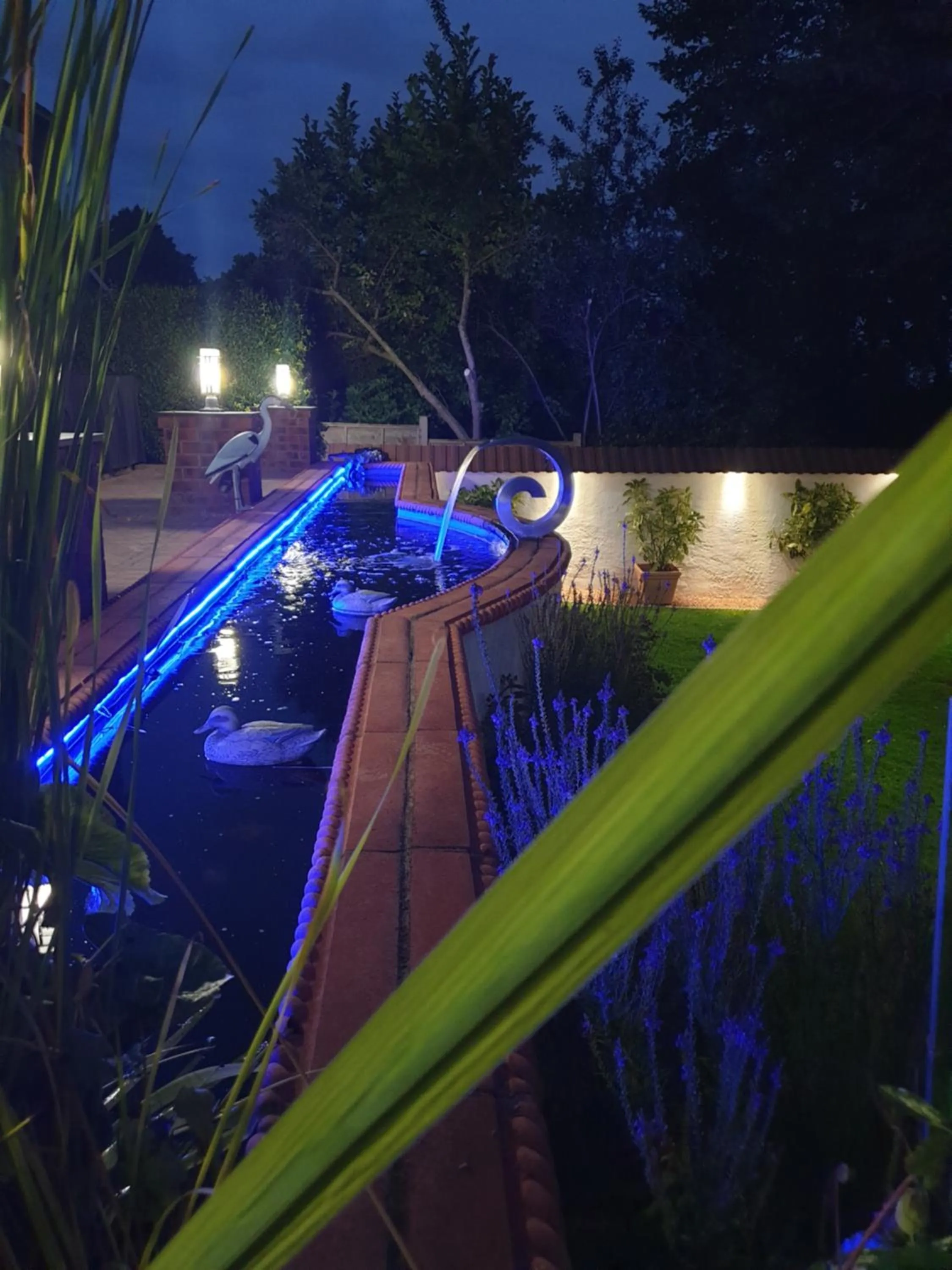 Night in Best Area Close to Leeds Centre