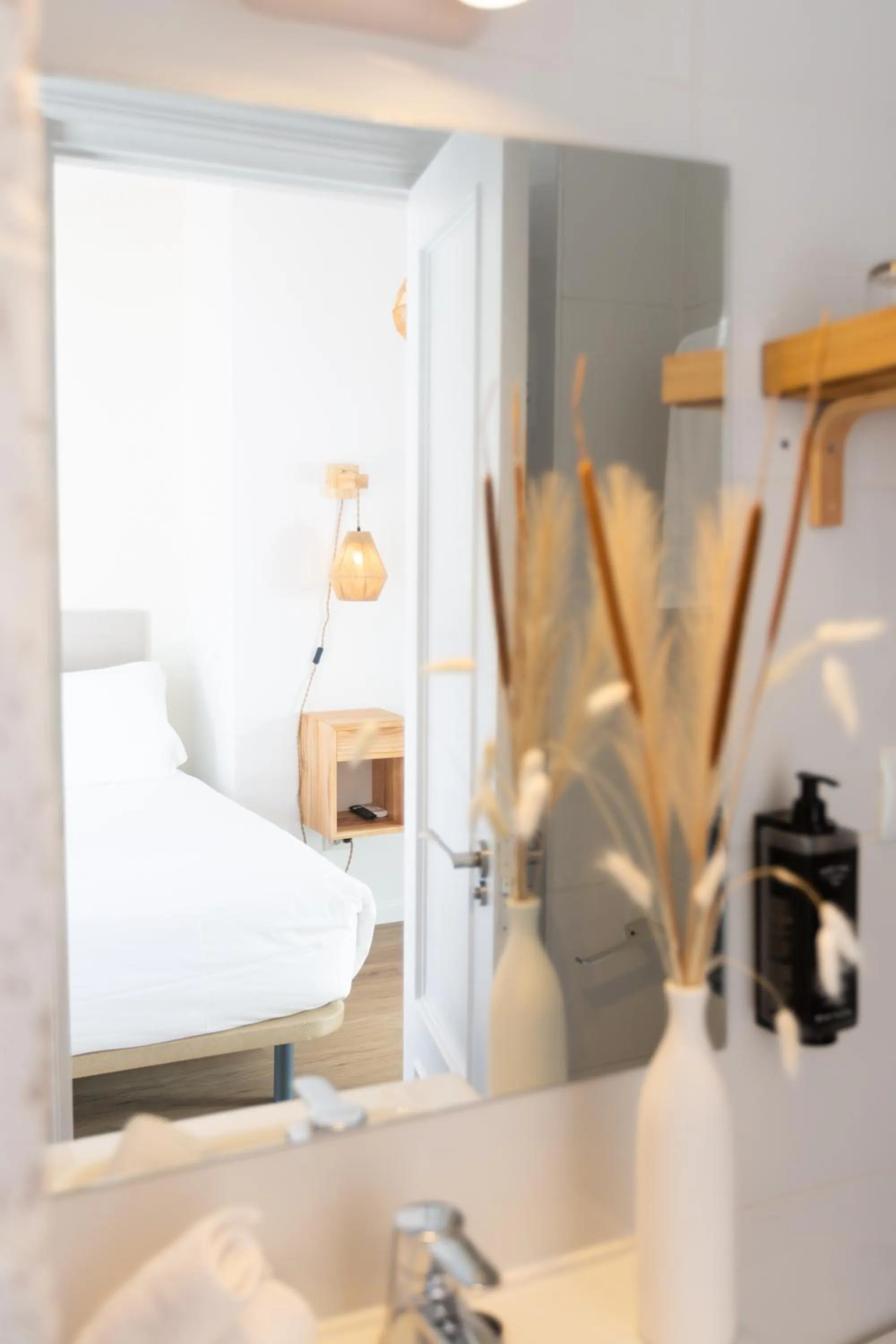 Bed in La Malagueña by Croma