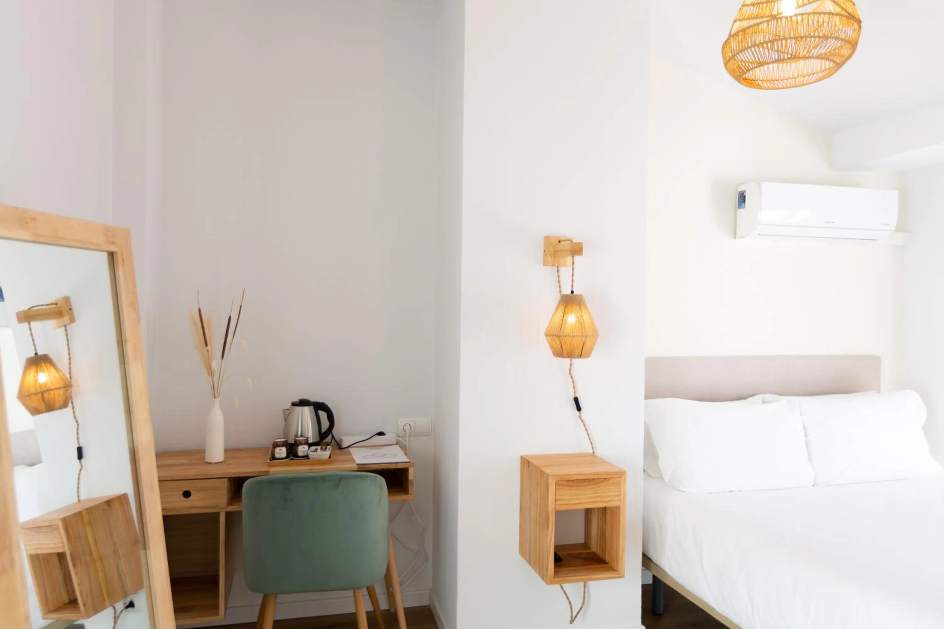 Bed in La Malagueña by Croma