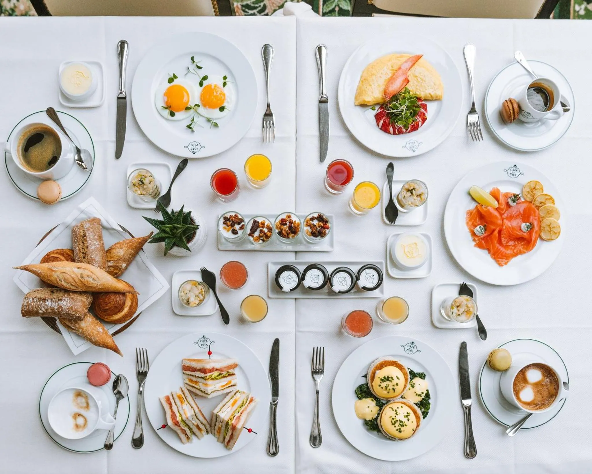 Restaurant/places to eat in InterContinental Paris Le Grand by IHG