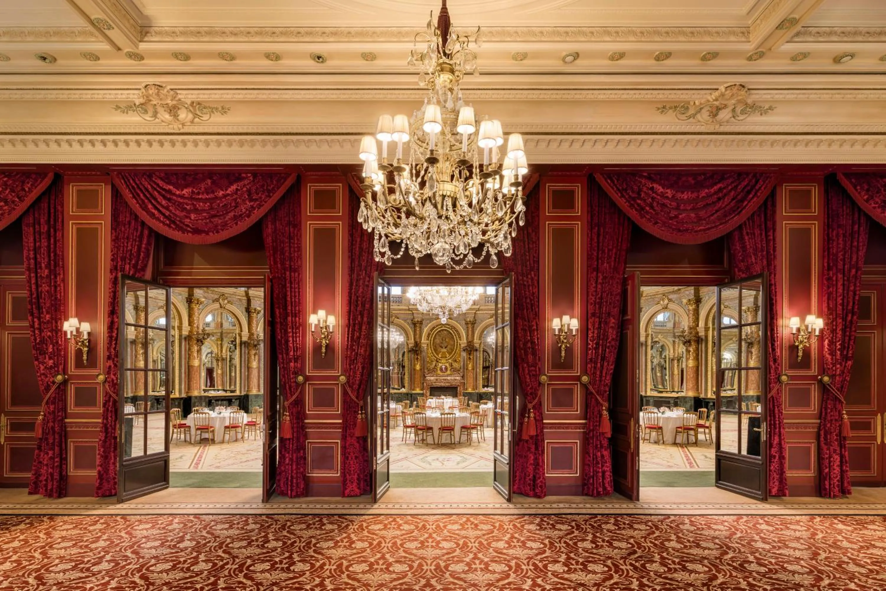 Restaurant/places to eat in InterContinental Paris Le Grand by IHG