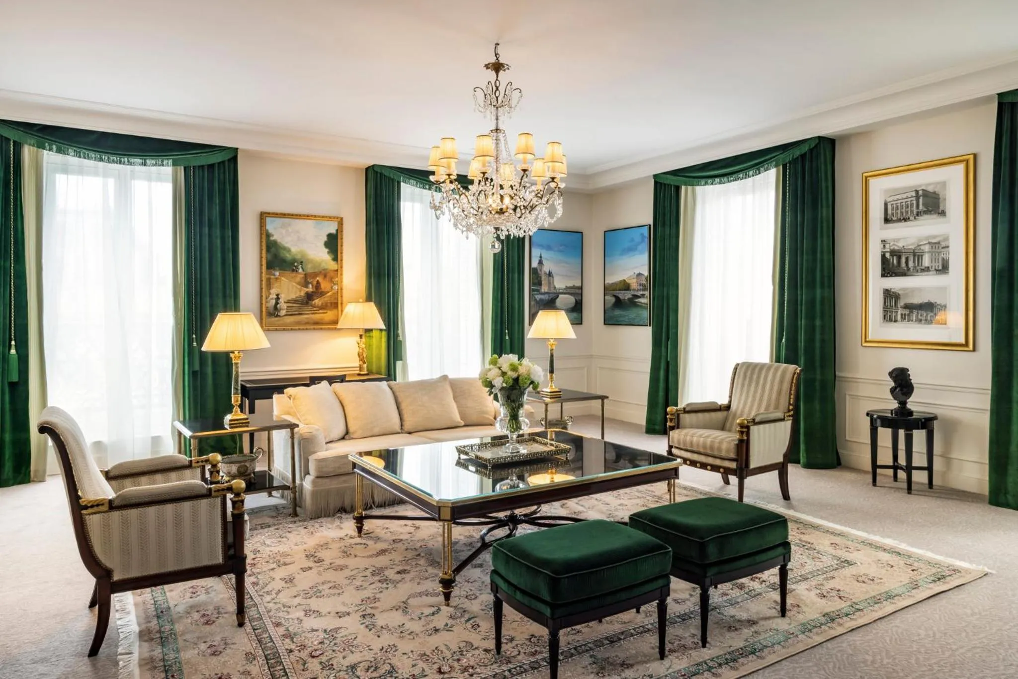 Photo of the whole room in InterContinental Paris Le Grand by IHG